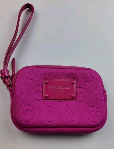 Michael Kors MK Camera Cell Phone Case Wallet Wristlet