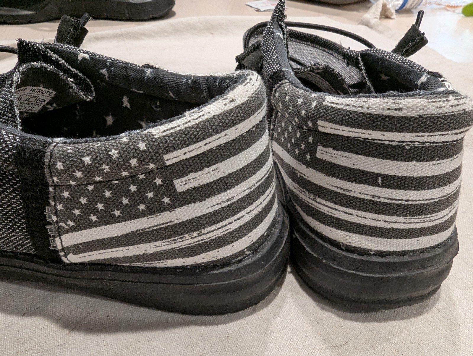 Hey Dudes Wally Youth Funk Break Patriotic Youth size 6