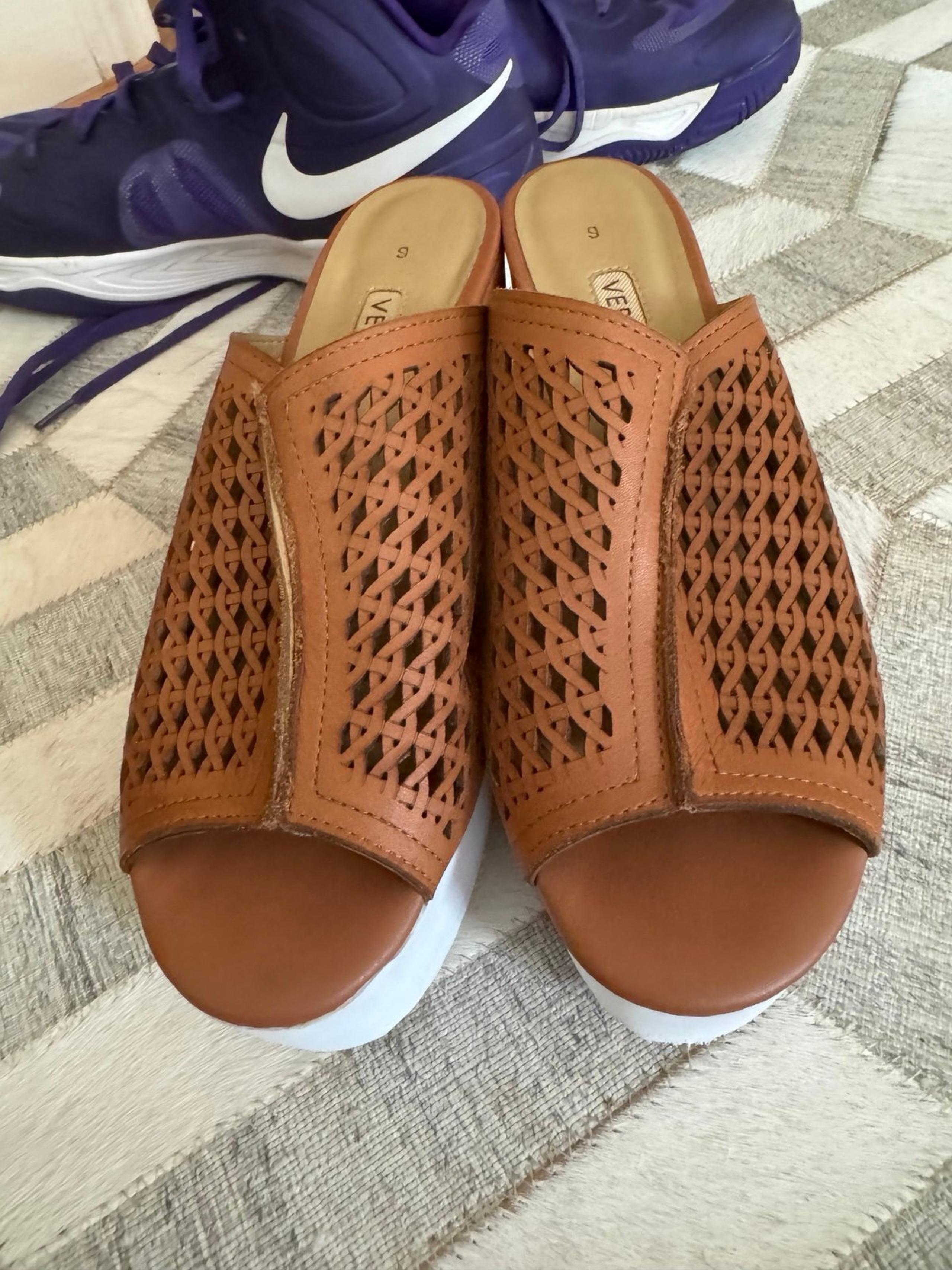 sandals size 9 Women's wedge sandal in brown leather perforated upper and a plat