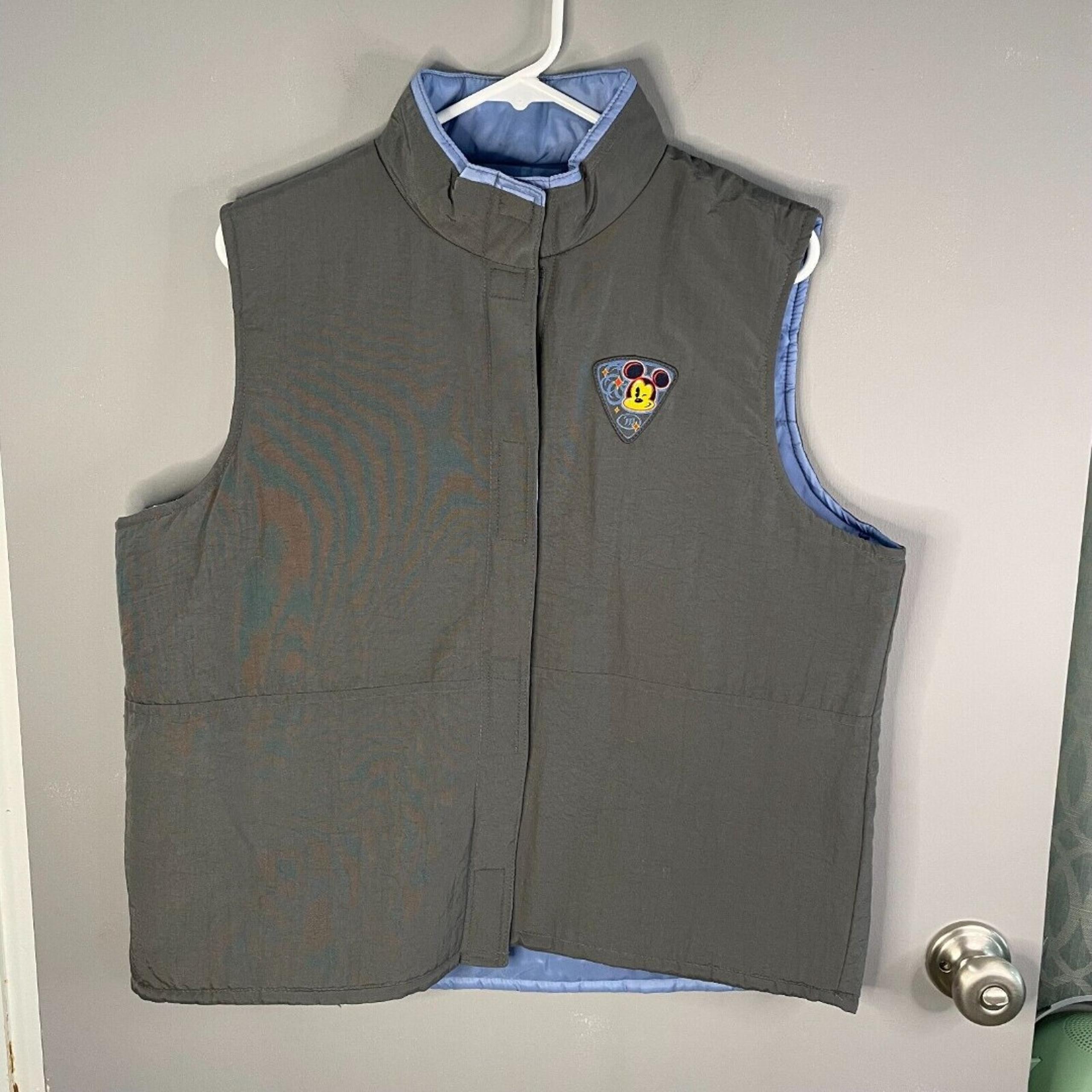Disney Mickey Unlimited Womens L Gray Gen M Jerry Leigh Apparel Vest