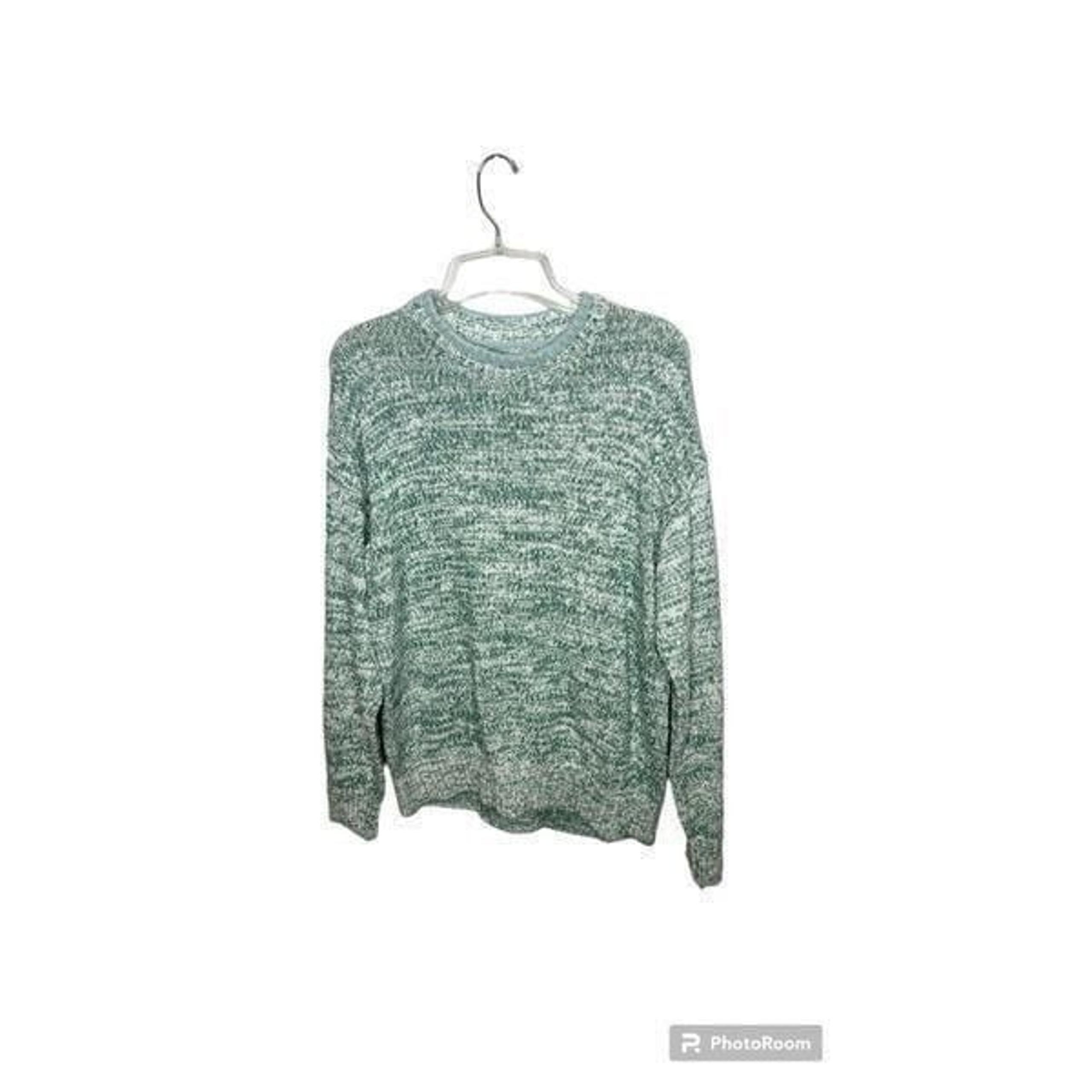 BDG Men’s Clark Green Crew Neck Sweater. Size Small.
