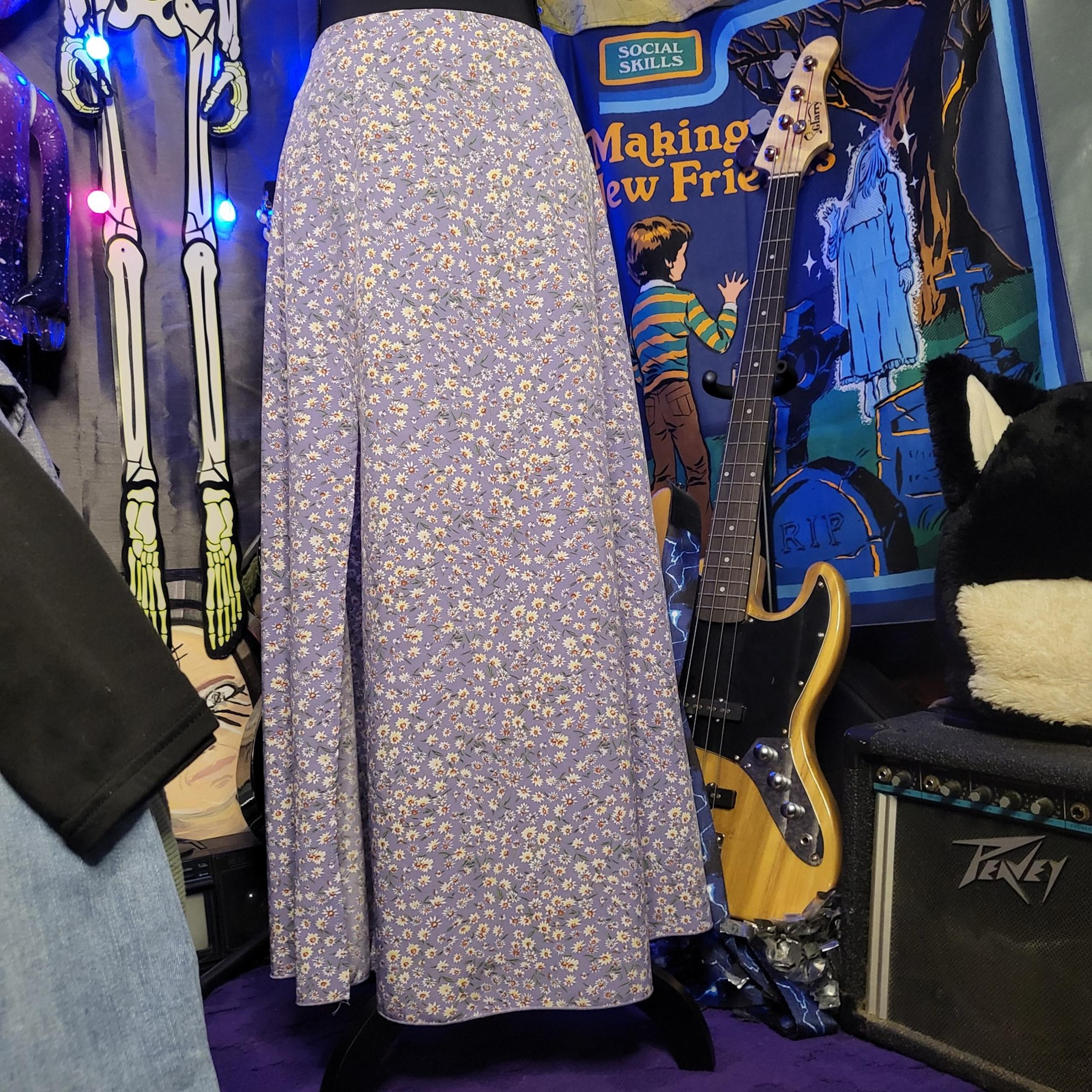 Periwinkle Maxi Skirt with White Ditsy Floral Print High Slit size M