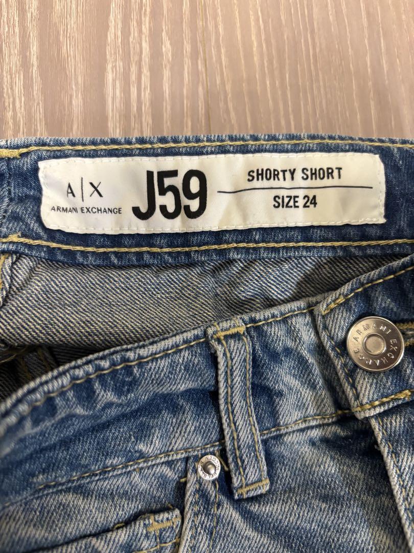 Armani Exchange J59 Shorty Short, size 24.