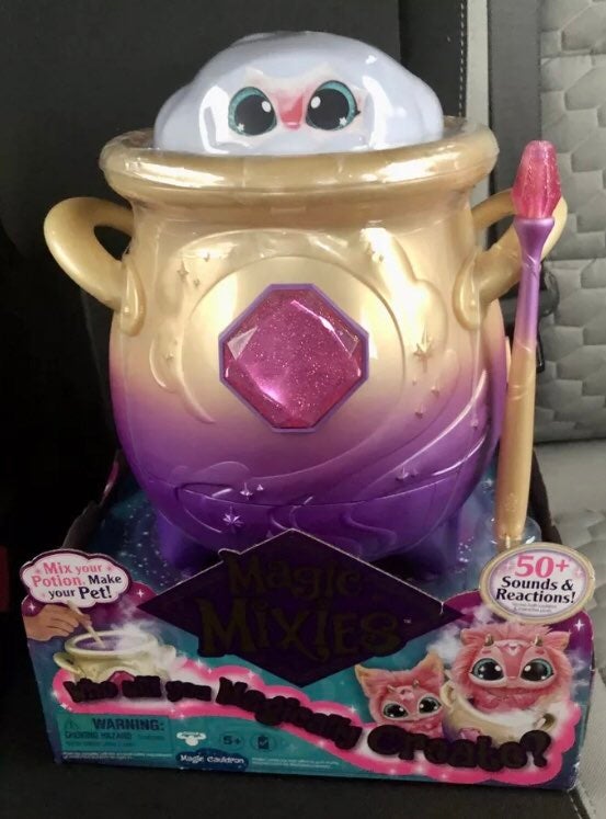 Magic Mixies Magical Misting Cauldron
