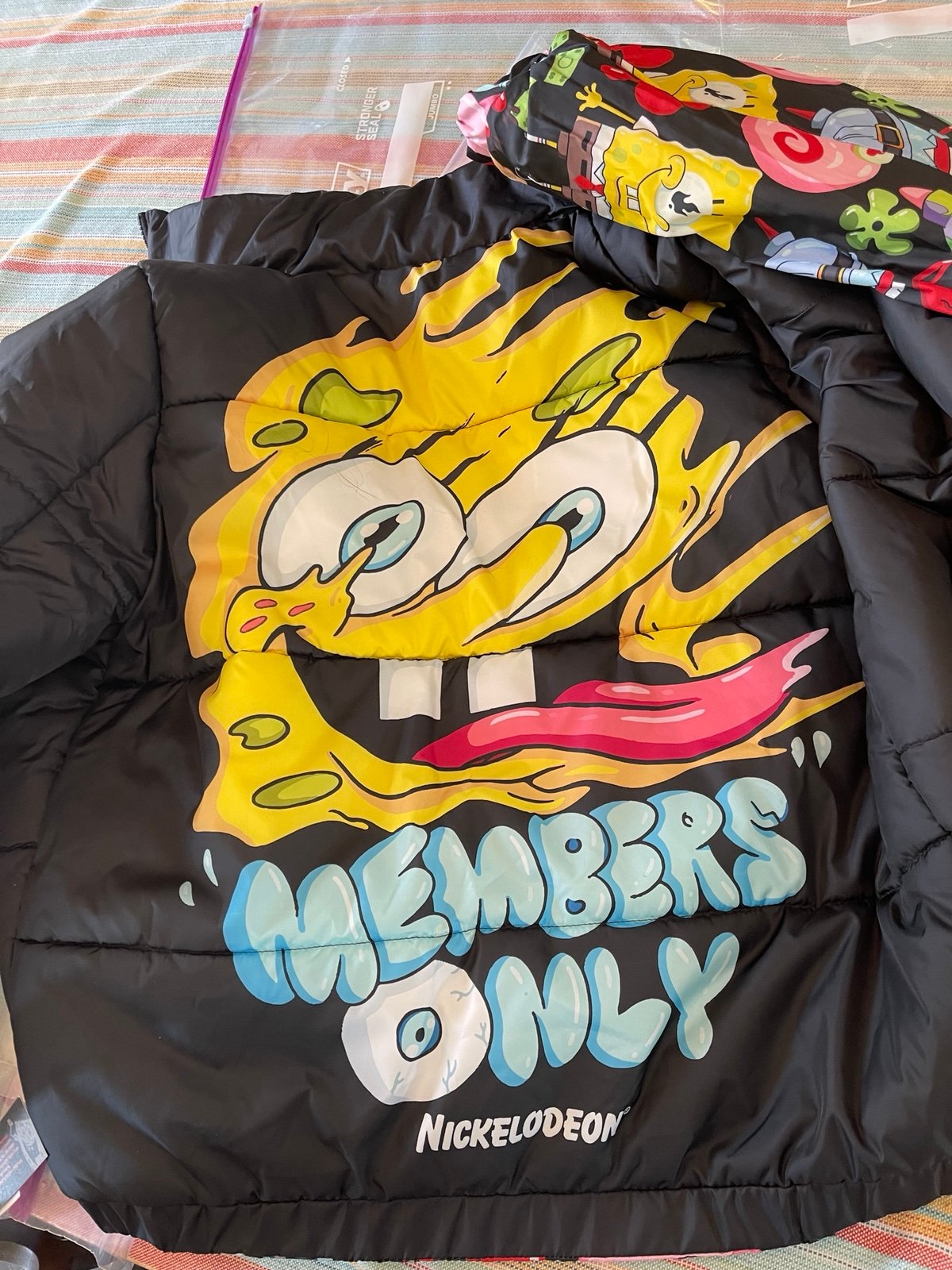 NWT L Spongebob Reversible 2 styles puffer coat jacket Members only winter fall