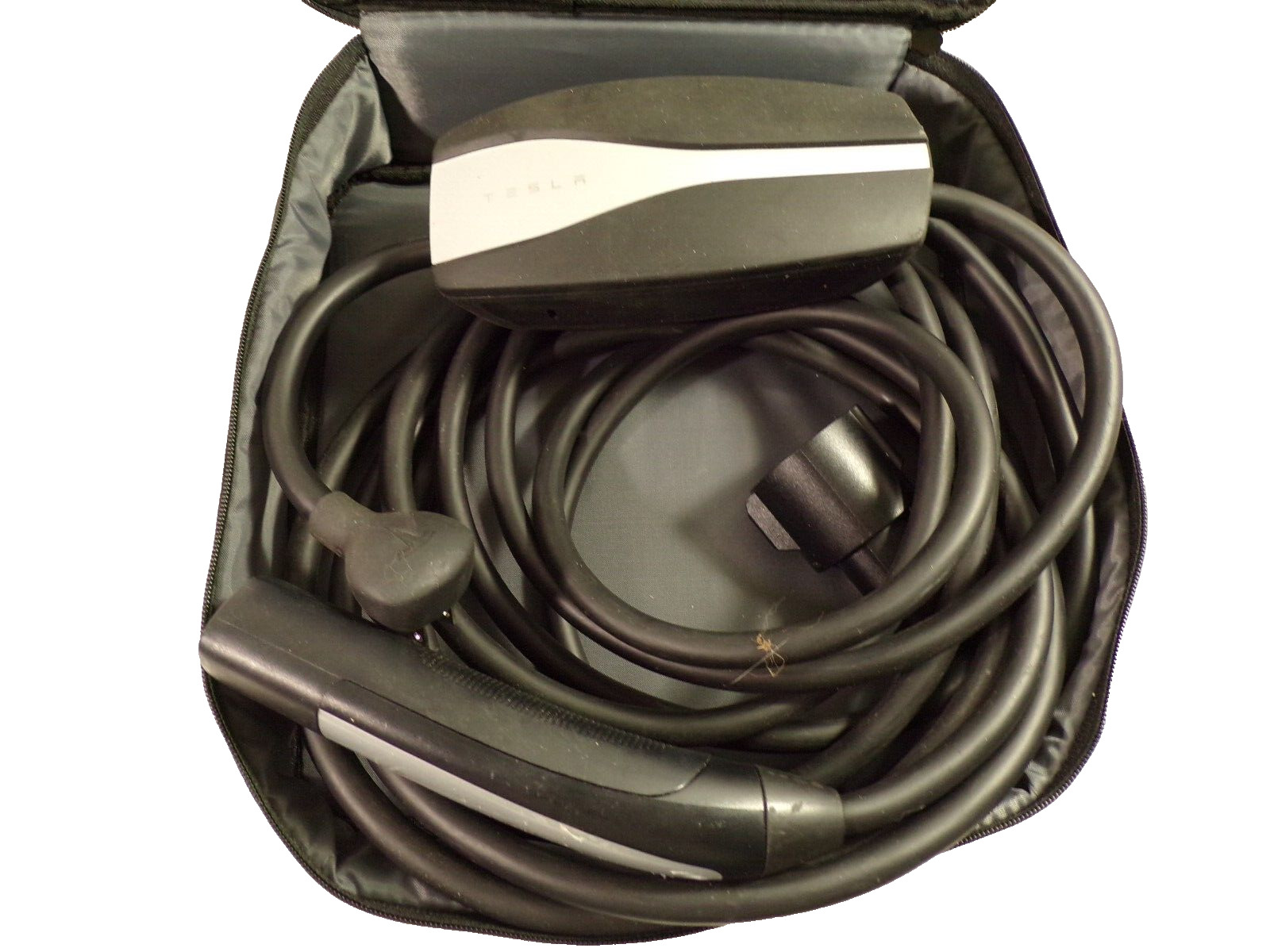 Tesla OEM Car Charger in soft bag, Universal Mobile Connector 1101789-00-J, EV