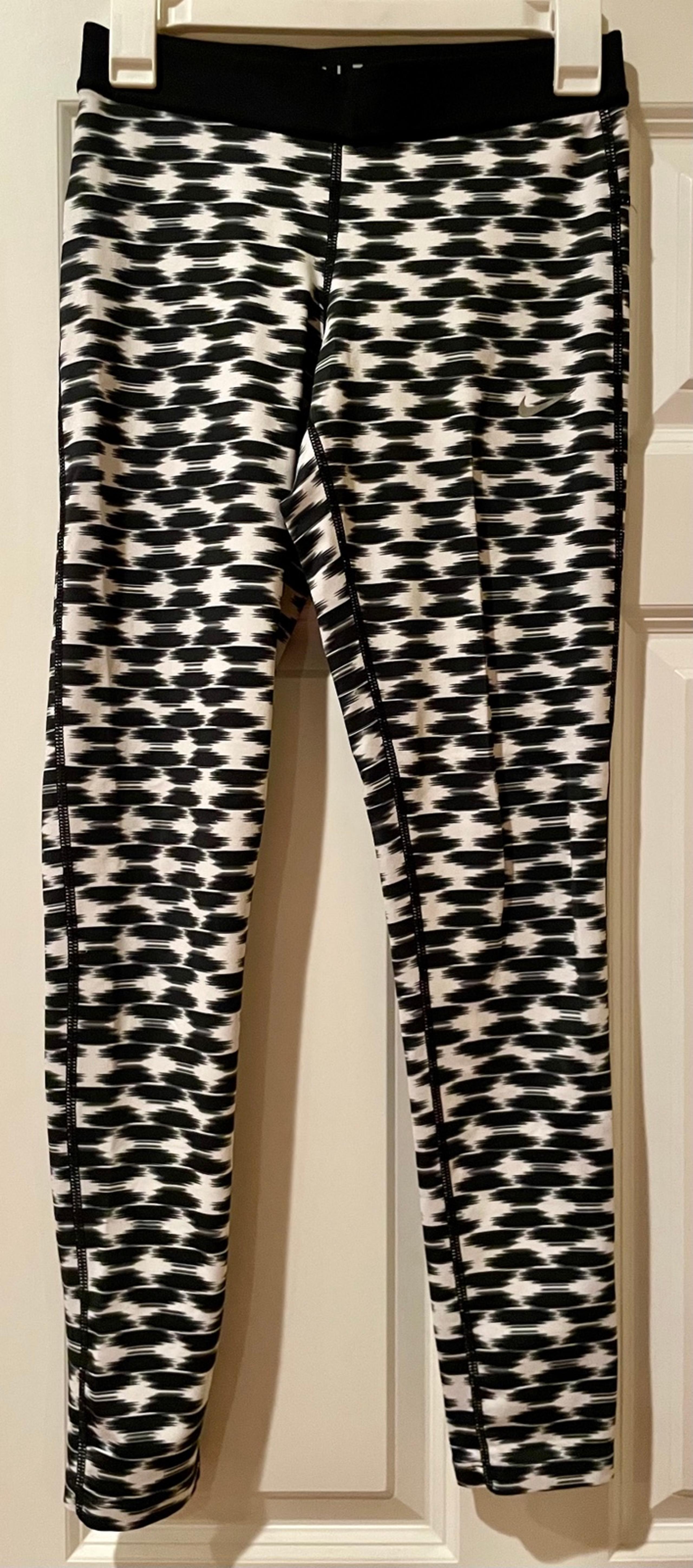Nike women’s tights