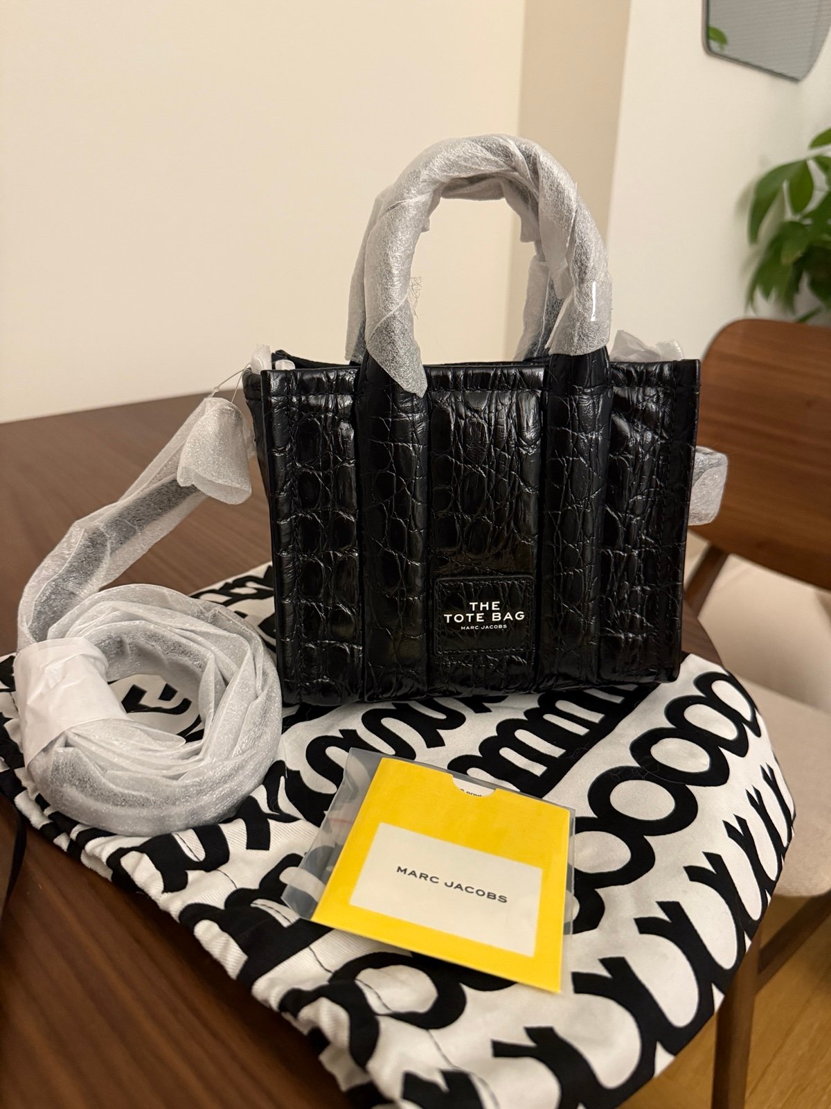 Marc Jacobs Croc Embossed The Tote Mini