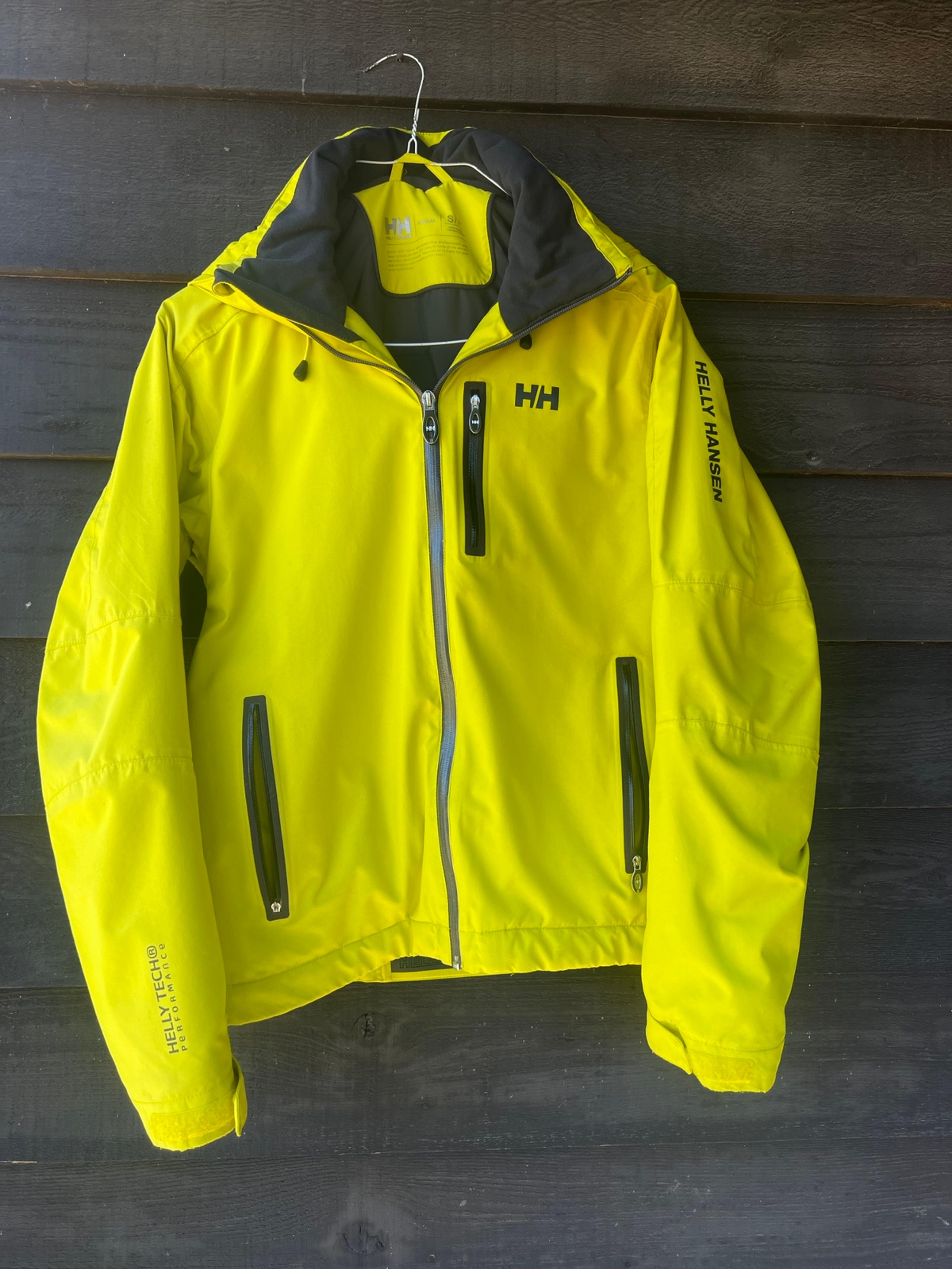 NICE Helly Hansen Performance Ski Jacket size Medium Womens Bright Moss Yellow