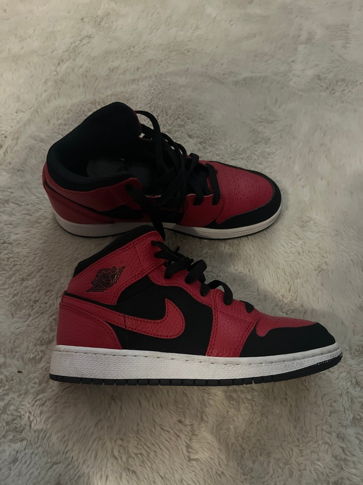 新規購入 Air Jordan 1 mid 'bred' シューズ(男性用)
