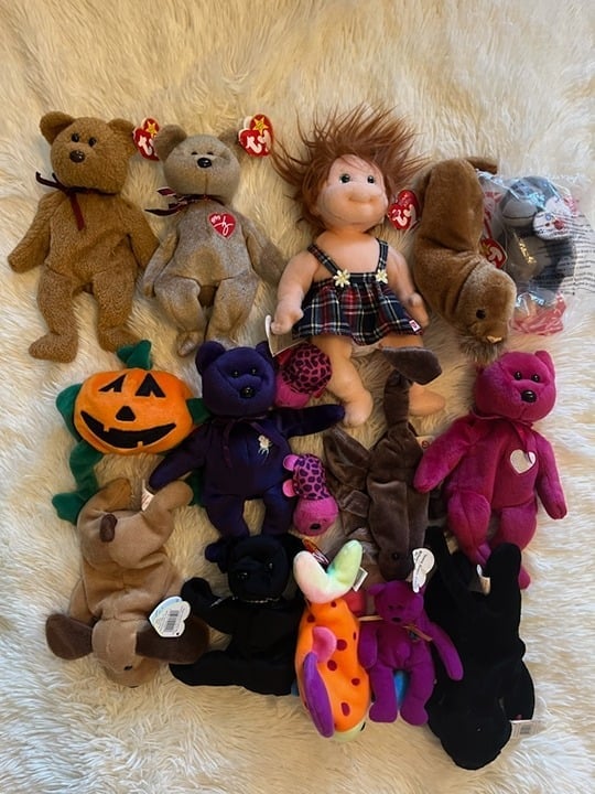 Huge Lot of Ty Beanie Babies RARE