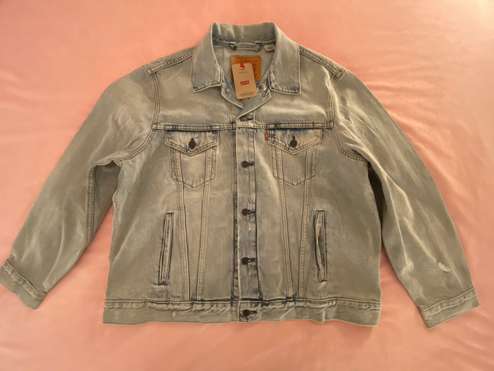 NWT Levi's Vintage Fit Distressed Denim Jacket Size L