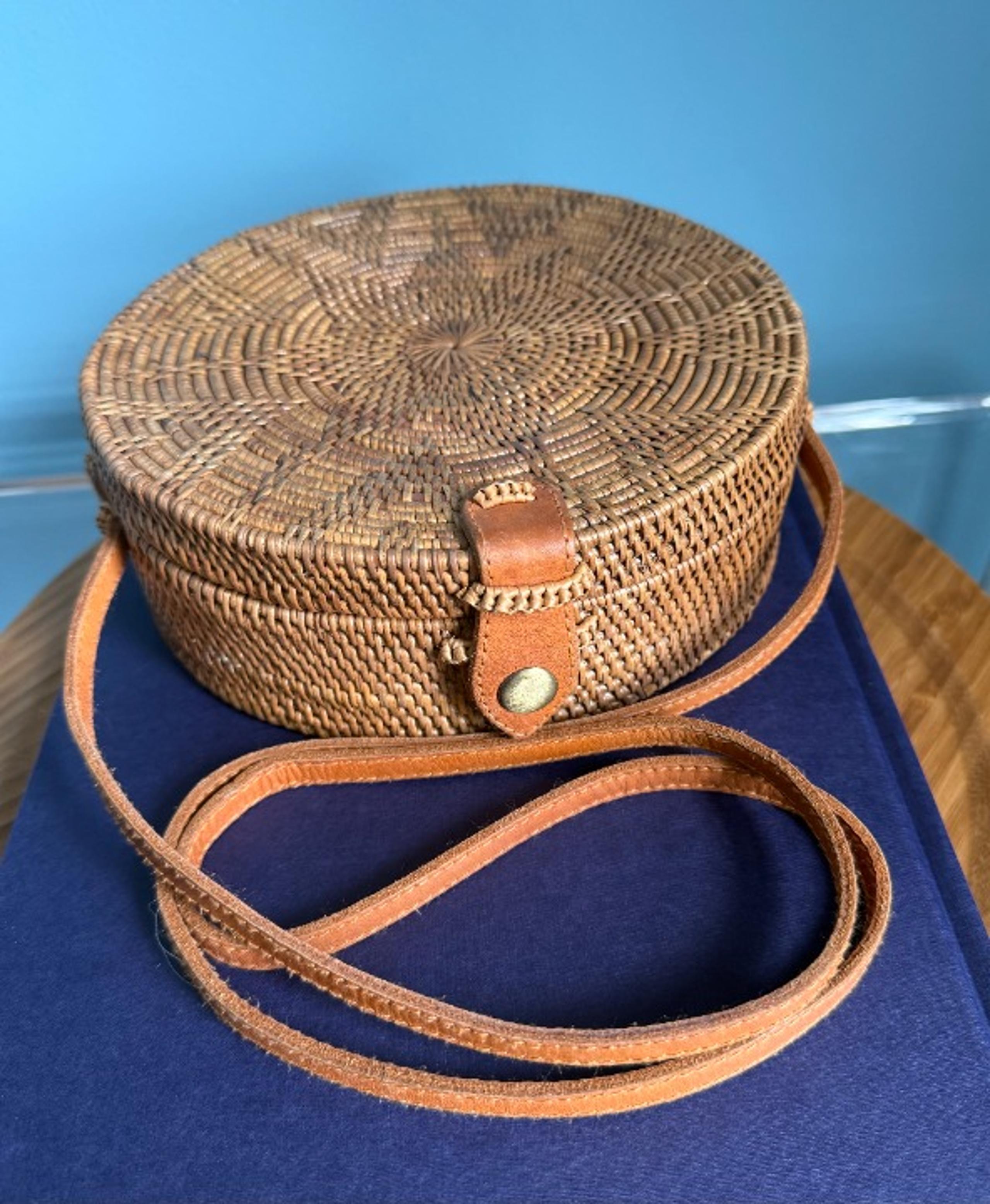 Boho Rattan Round Crossbody Bag – Handmade Bali Style with Batik Lining