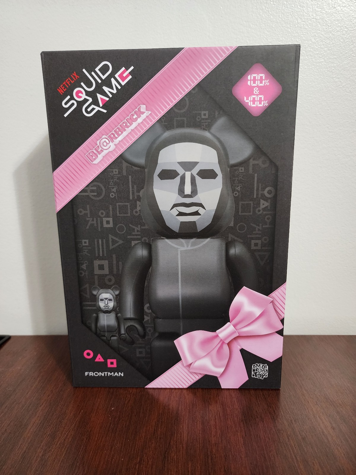 SEALED BEARBRICK Netflix Squid Games Frontman 400 & 100% set
