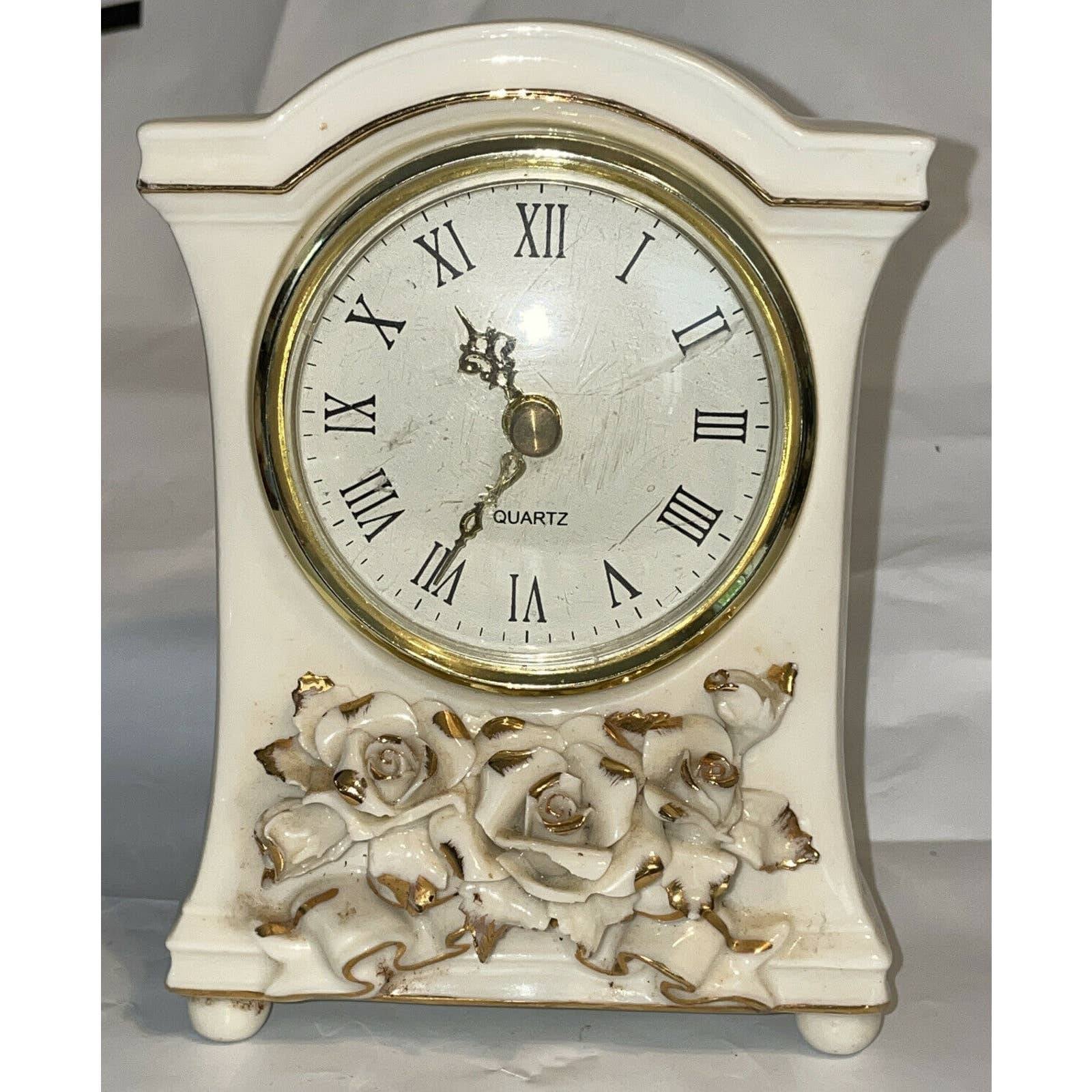 Avon 2005 Winter Rose Clock - Needs AA Battery