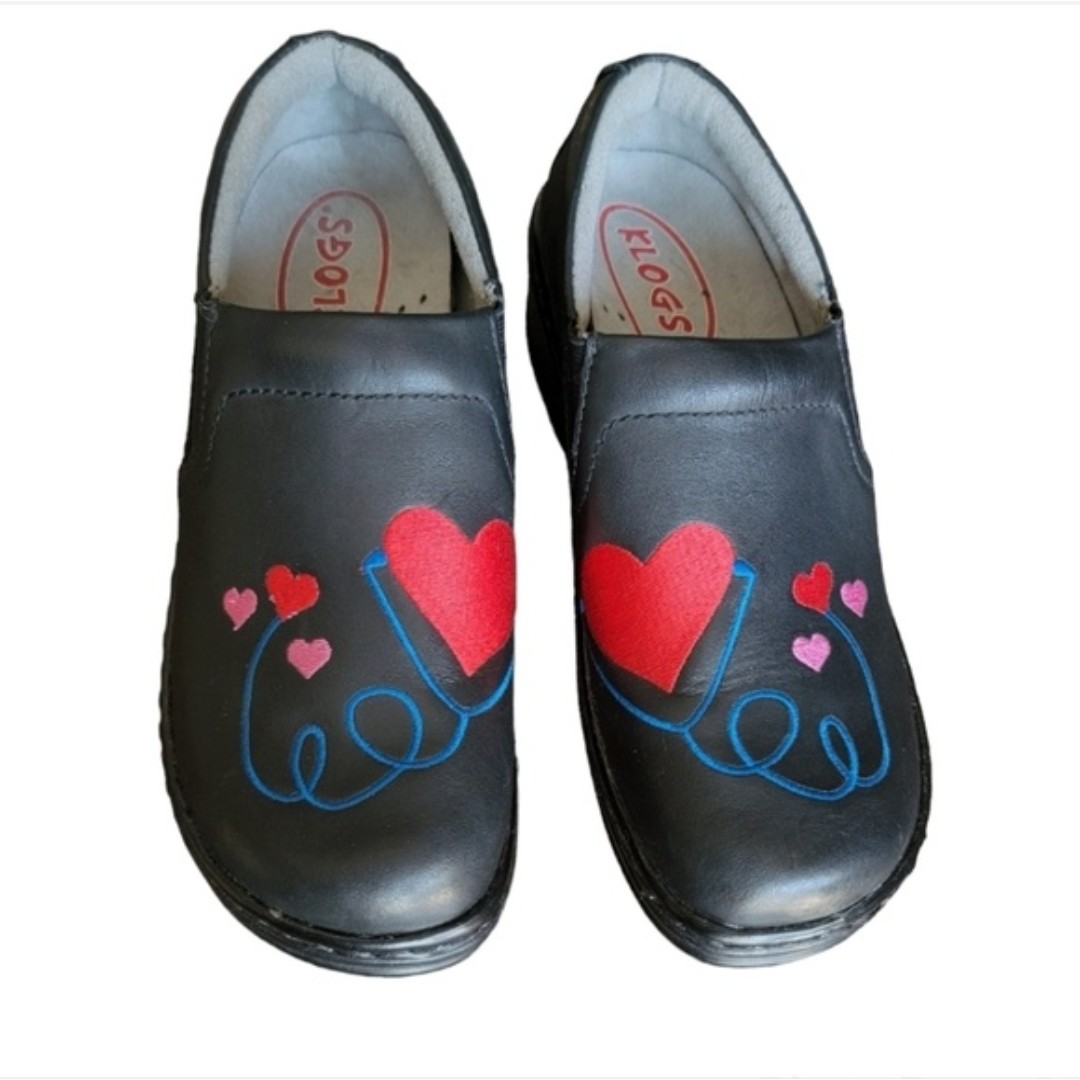 Klogs heart stethoscope nurse clog shoes size 7.5M black Red comfort