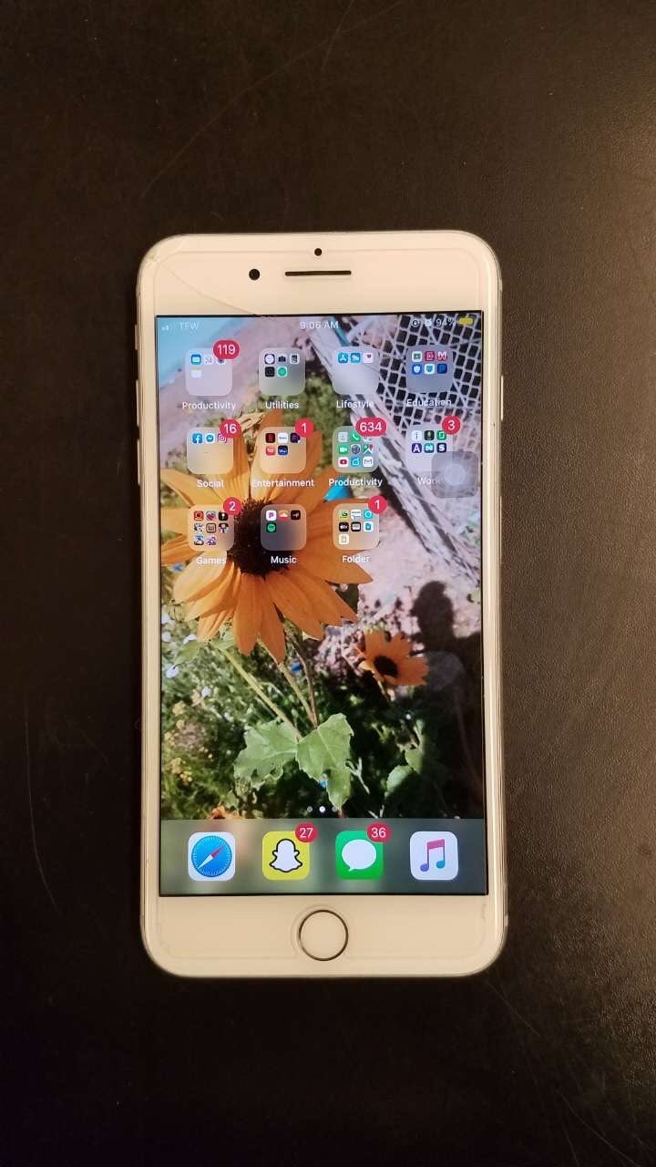 iPhone 7 Plus Silver 32 GB Unlocked