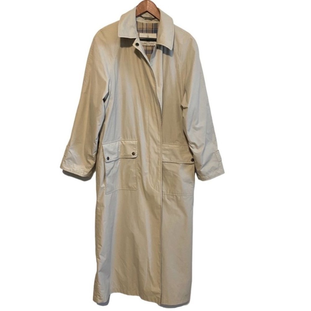 London Fog tan long warm trench coat. Size L