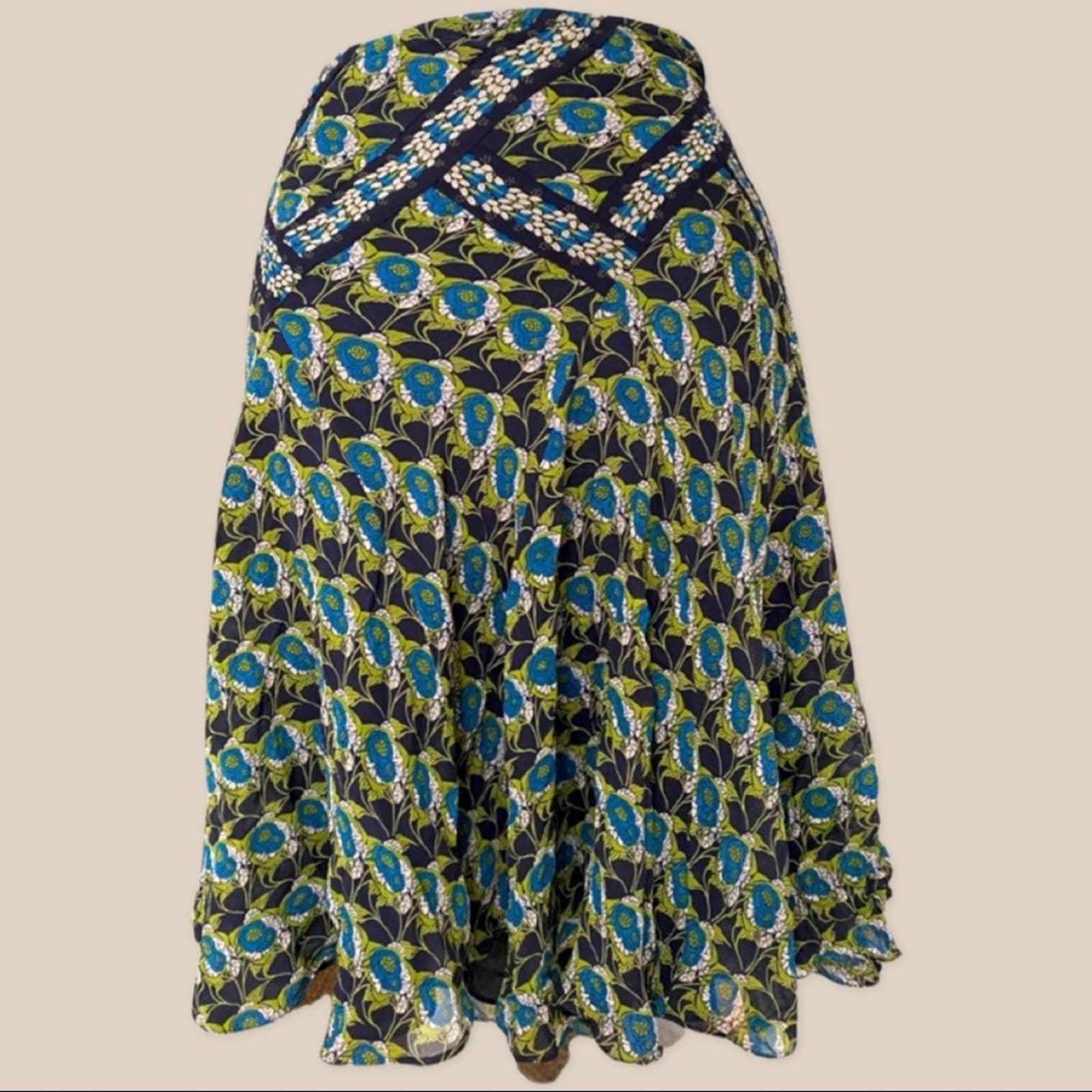 Max Studio Silk Midi Skirt with Gorgeous floral pattern and Ruffle skirt