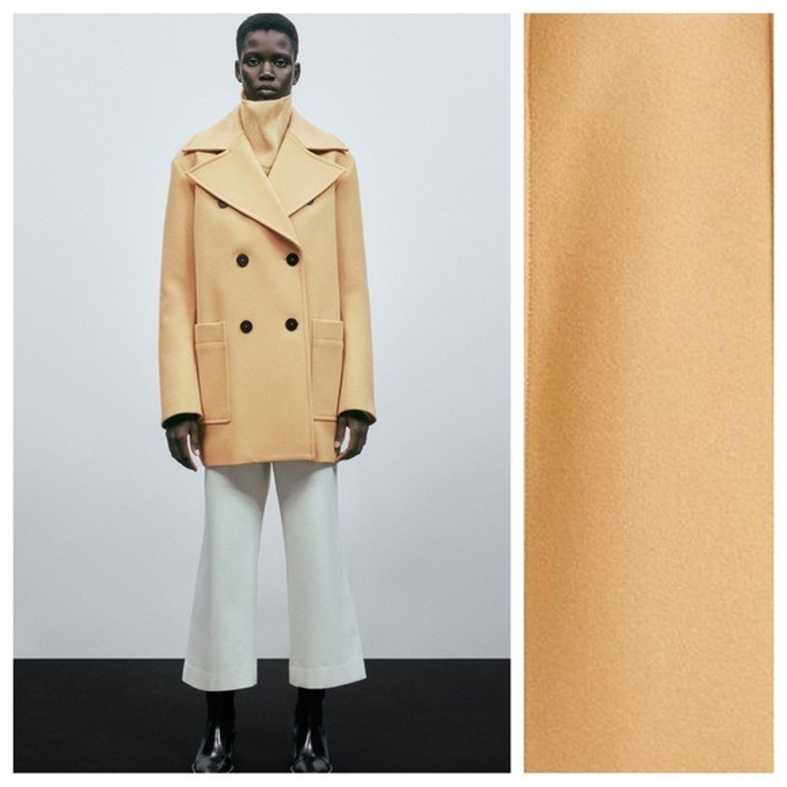 NWT. Massimo Dutti Yellow/Beige Wool Short Double-Breasted Button Coat. Size XS.