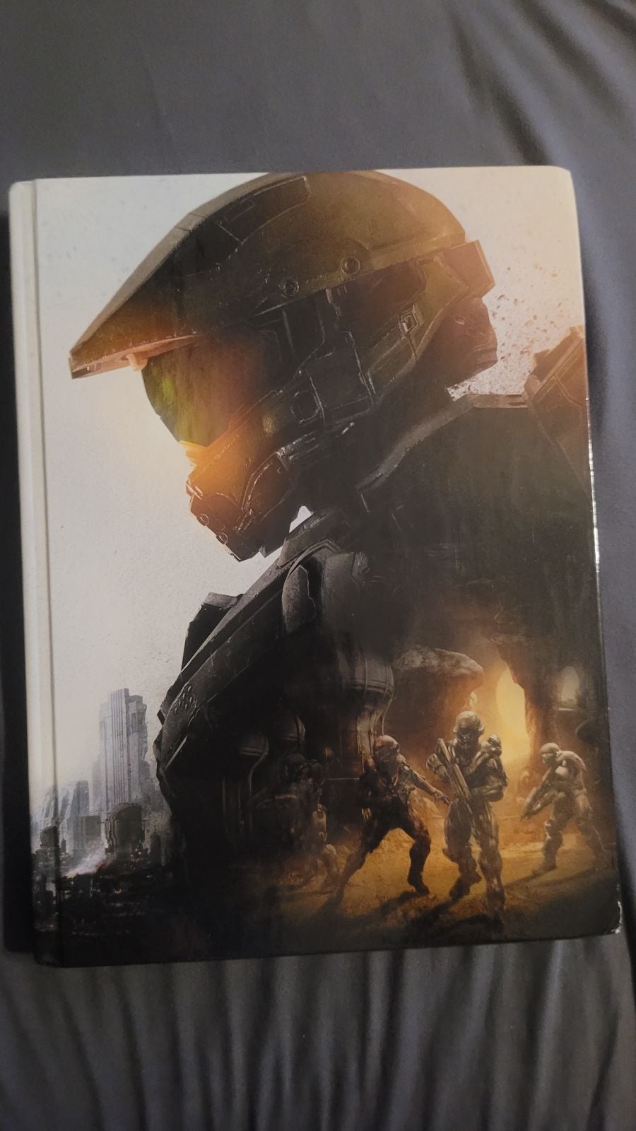 Halo 5 Collector's Edition Strategy Guide