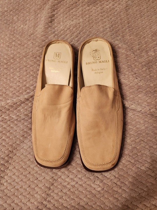 VINTAGE BRUNO MAGLI WOMEN'S SUEDE SLIP ON SHOES SIZE 9