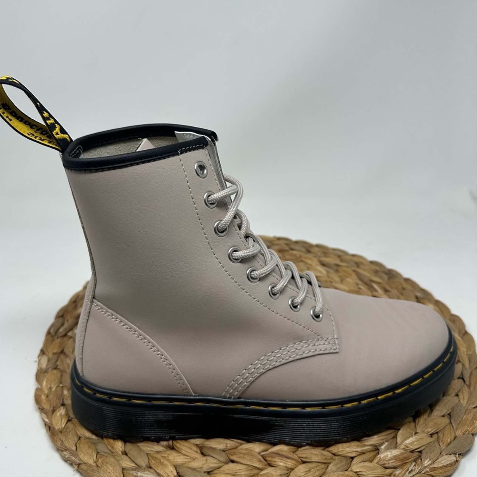 DR MARTENS Zavala Vintage Hydro Leather Boot Size 8 Women's