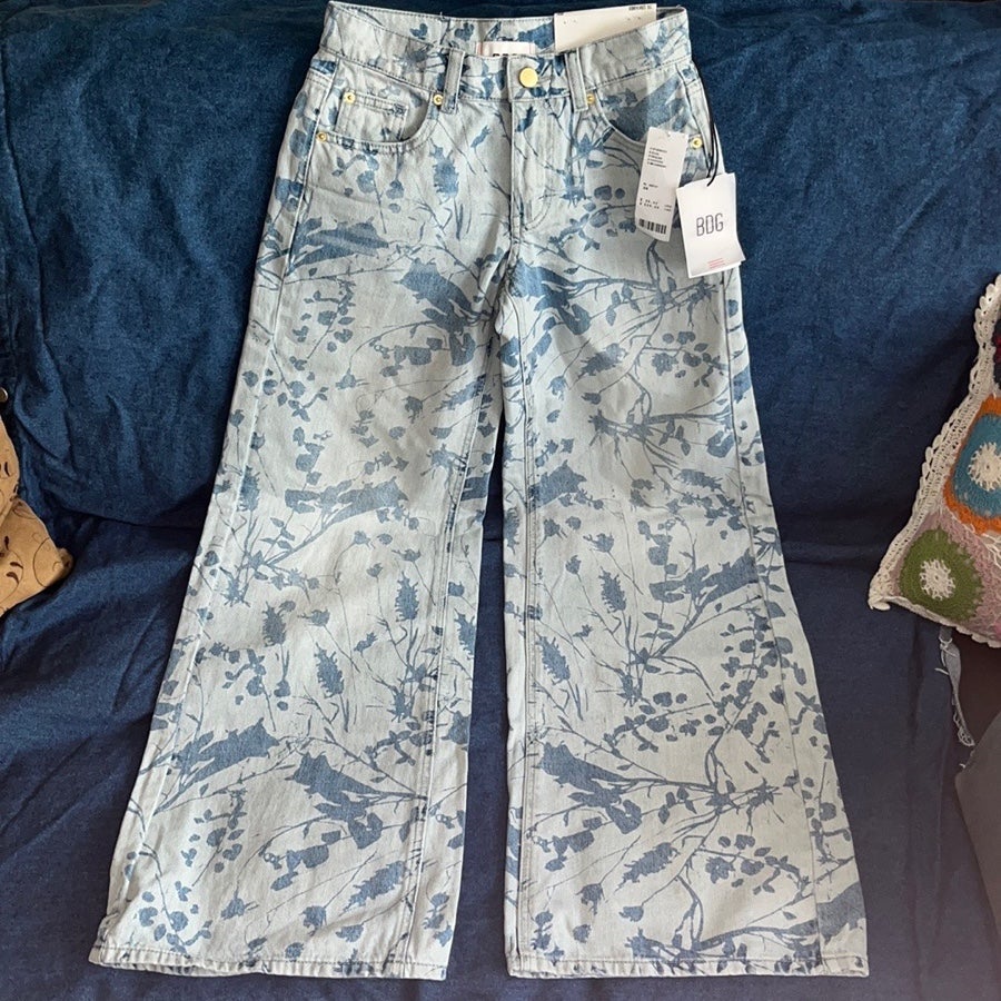 Urban Outfitters BDG pattern blue jeans a wide sz 24 NWT
