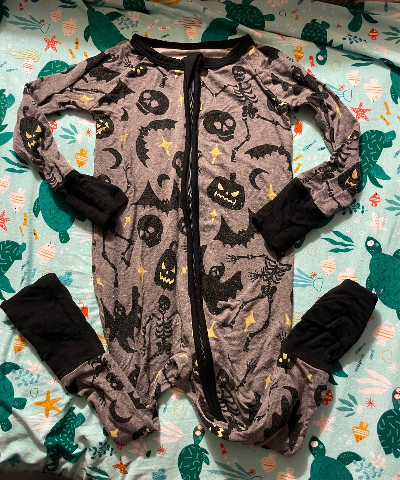 Little Sleepies Halloween bundle 6-12 (2)