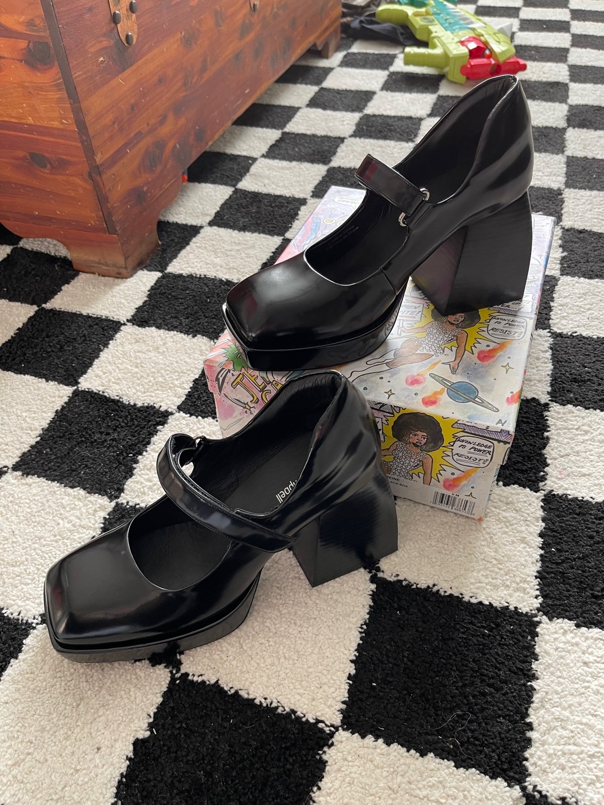 Jeffrey Campbell Reine