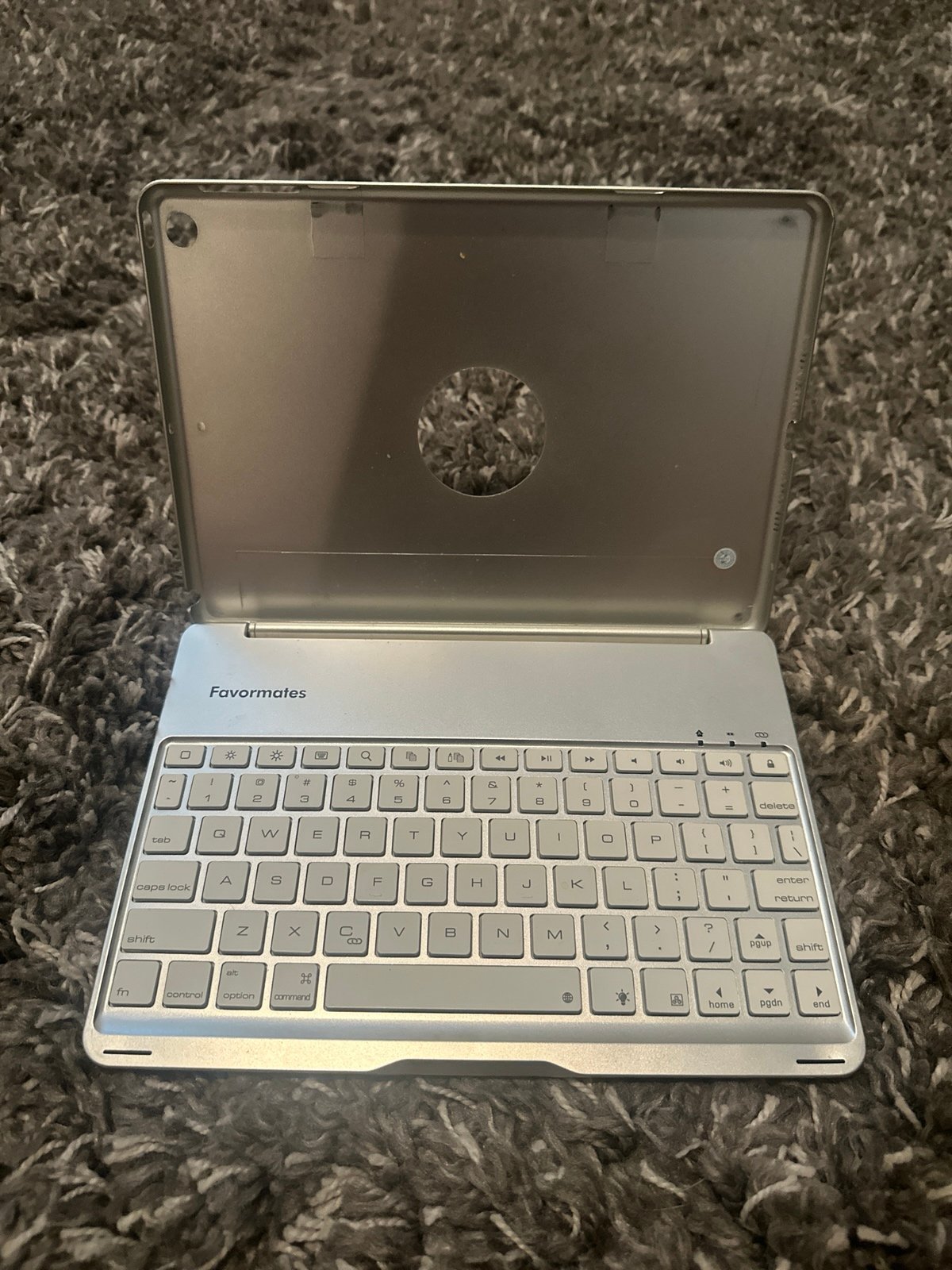 iPad case/keyboard