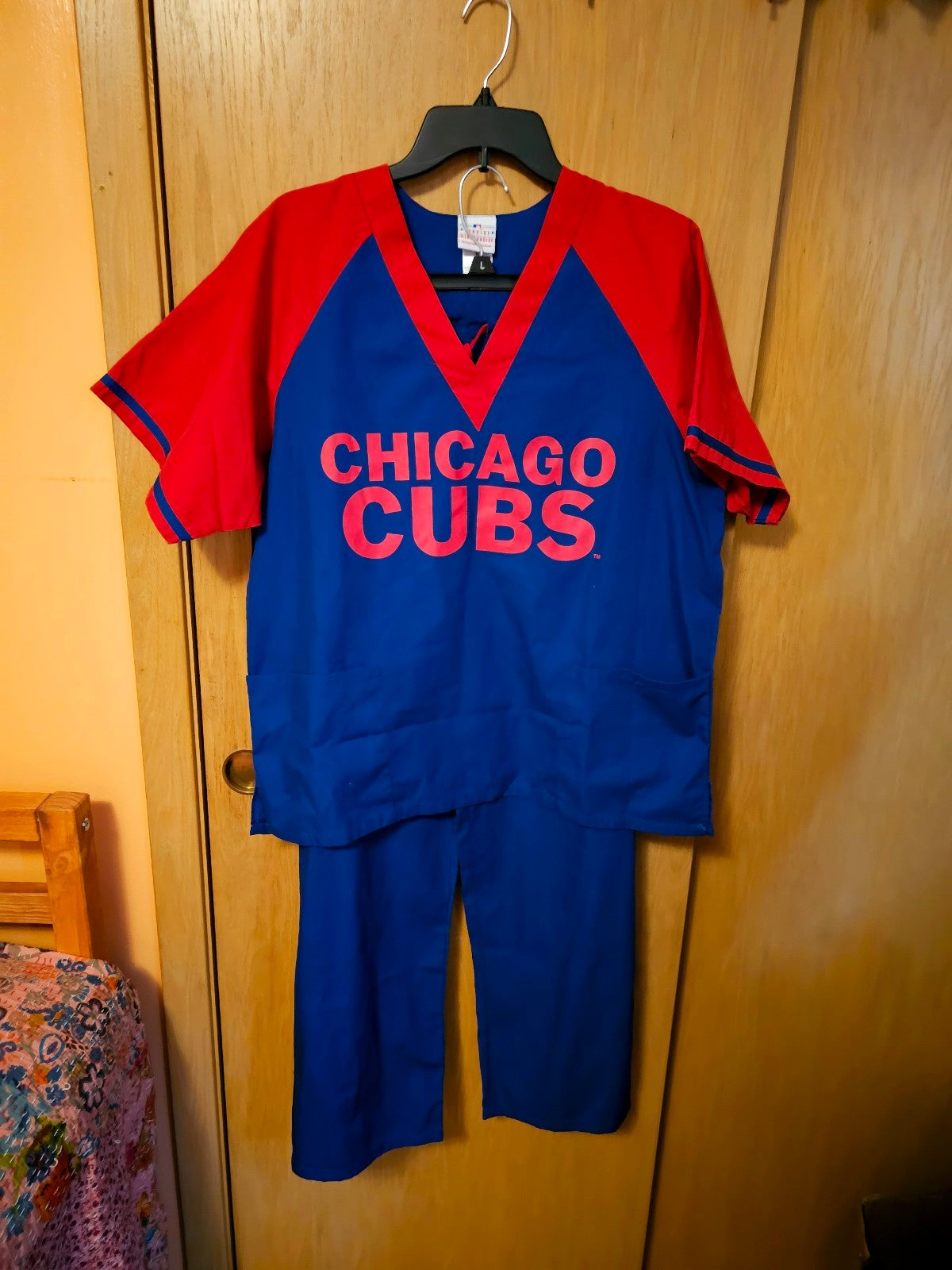 MLB Chicago Cubs Scrubs Top Pant Set M