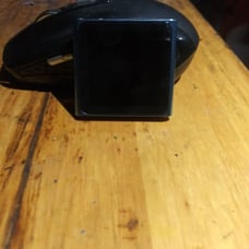 Apple nano 6th gen 8 gb excellent condition BUY NOW