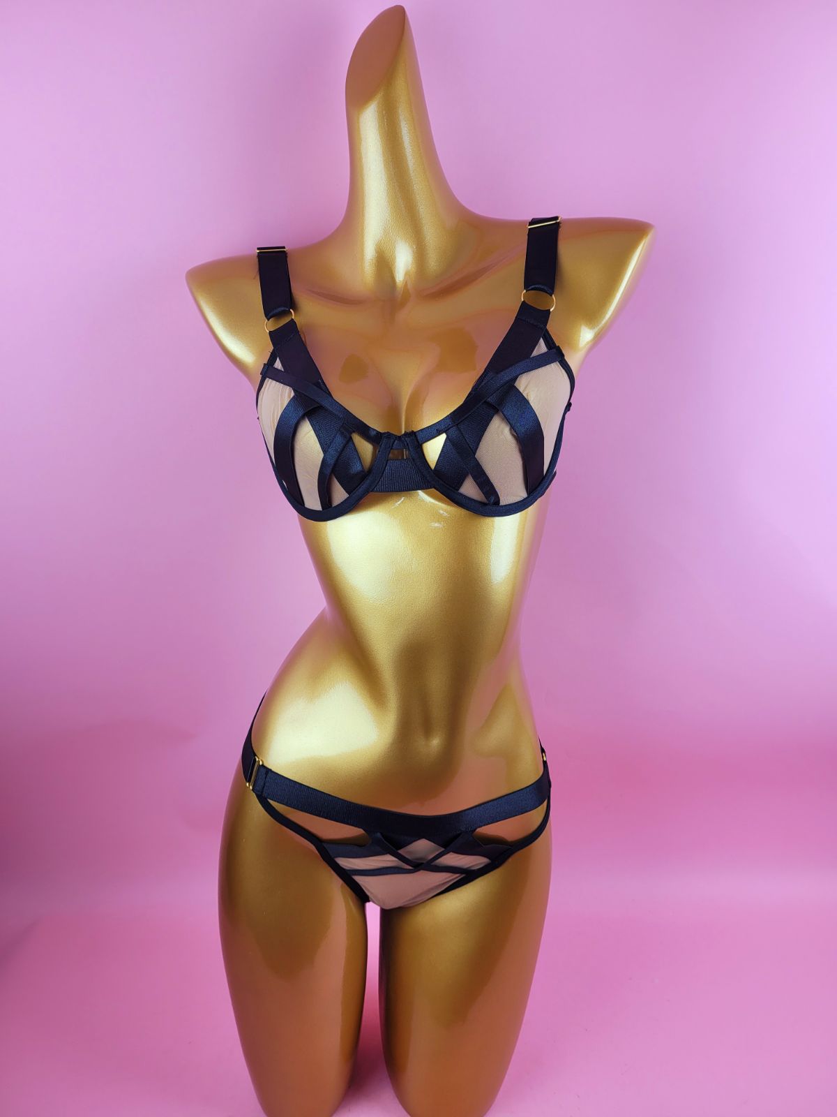 Mesh Ring Linked Underwire Lingerie Set