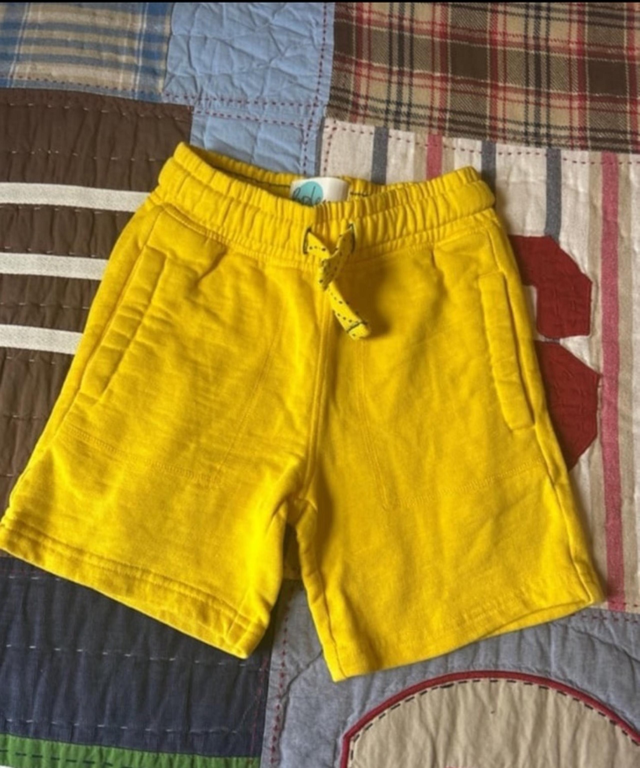 Mini Boden Yellow Pull On Shorts Size 5Y