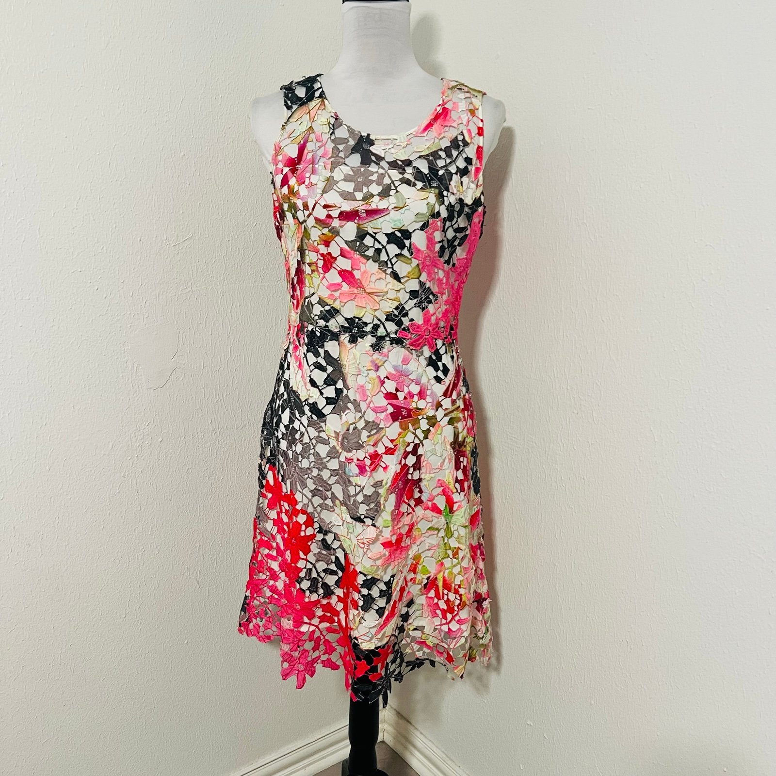 Elie Tahari Women’s Pink and Green Size 4 Sleeveless Sundress Lined Embroidered