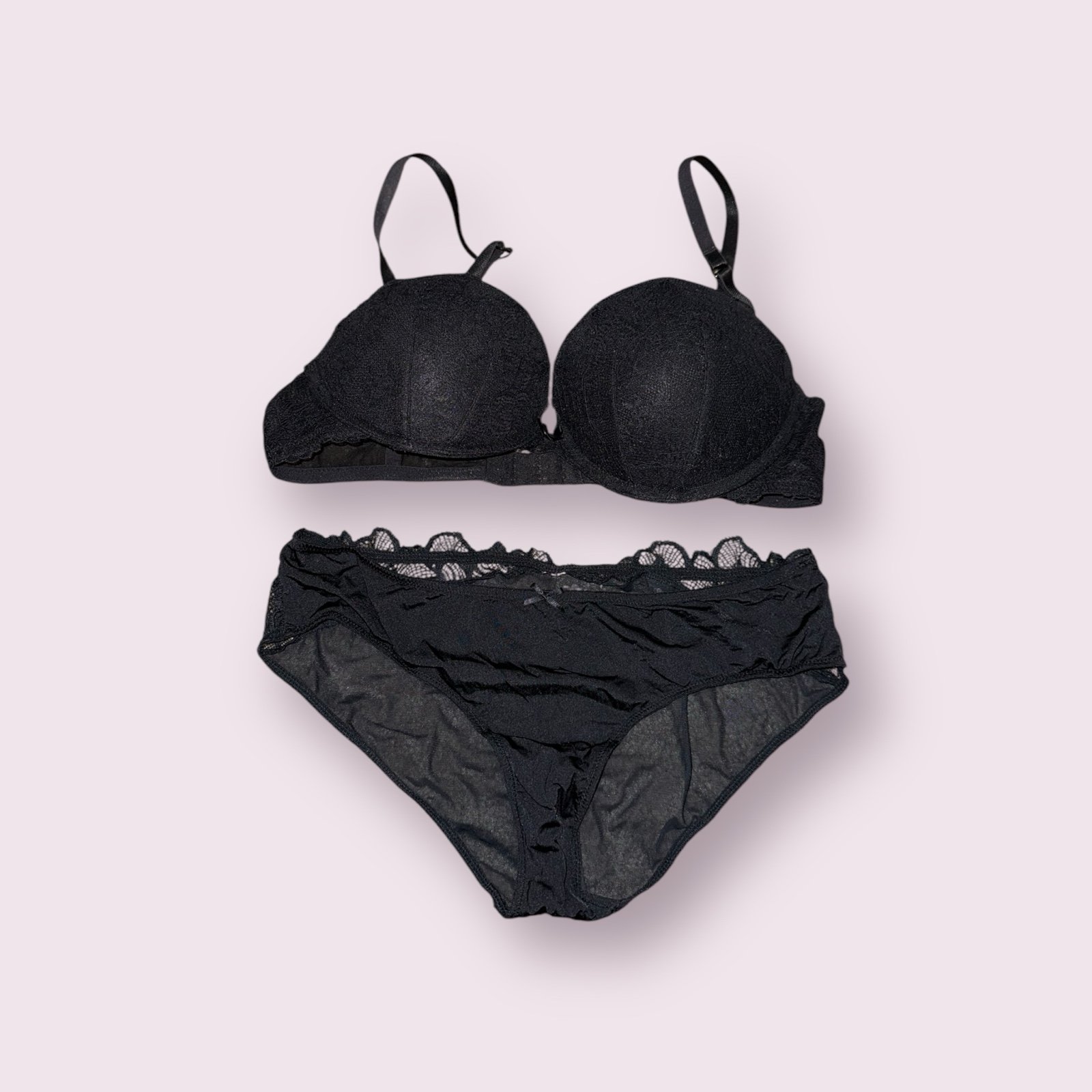 H&M Lingerie Set 36B/Medium Black Lace