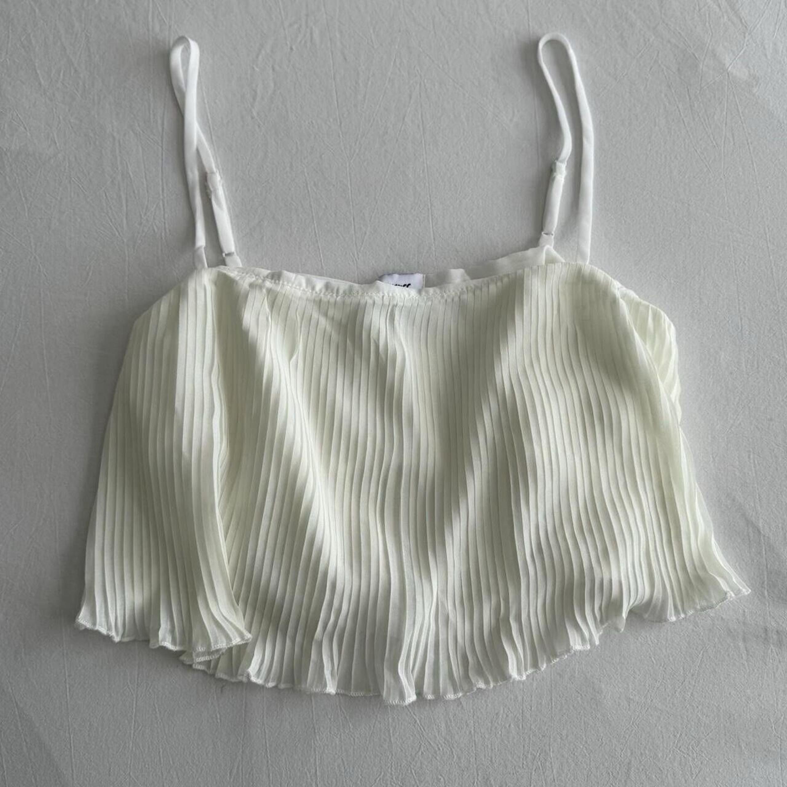 Princess Polly Womens White Pleated Crop Top Flowy Spaghetti Strap Size 6 Blouse