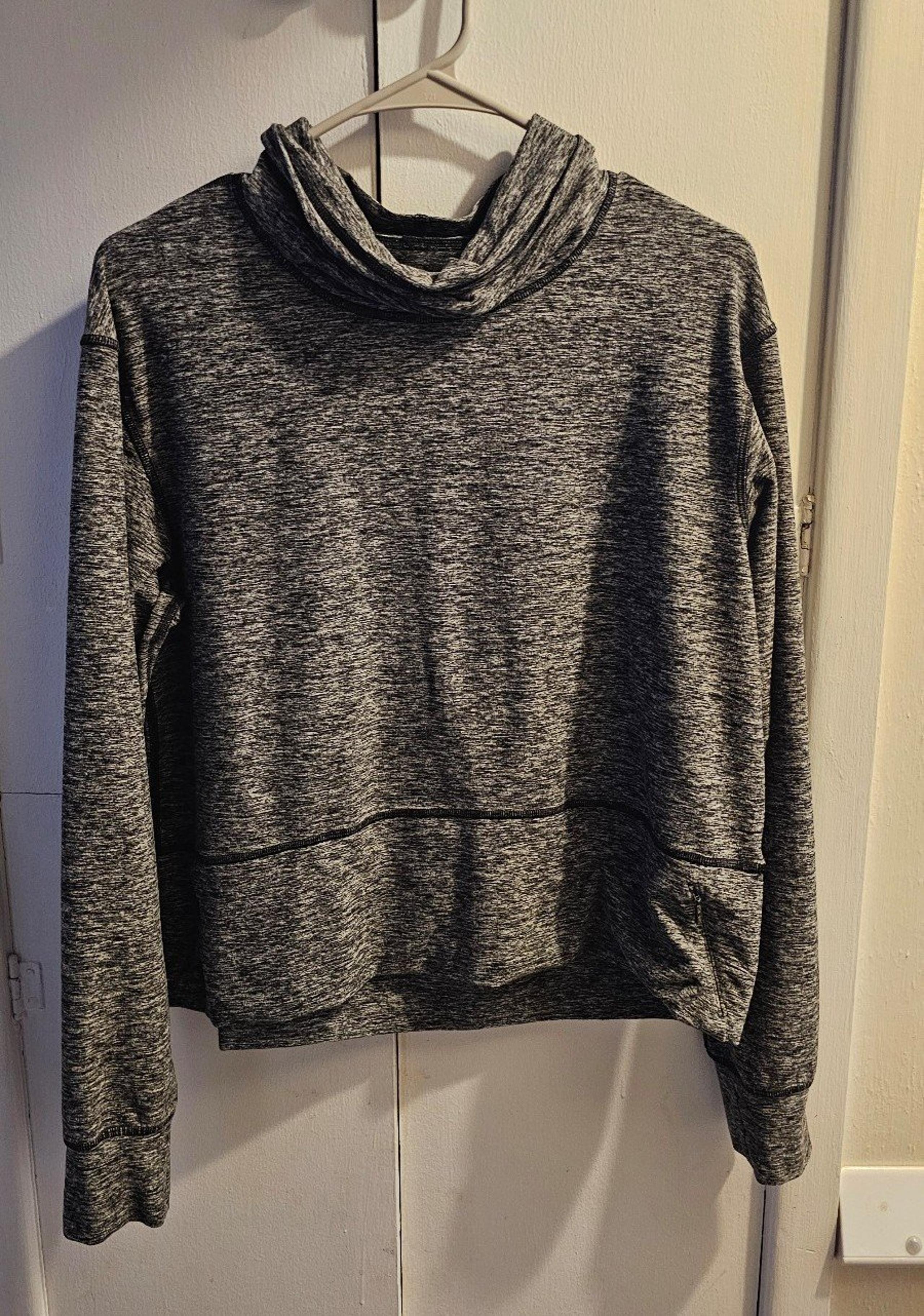 Lululemon Ready to Rulu pullover