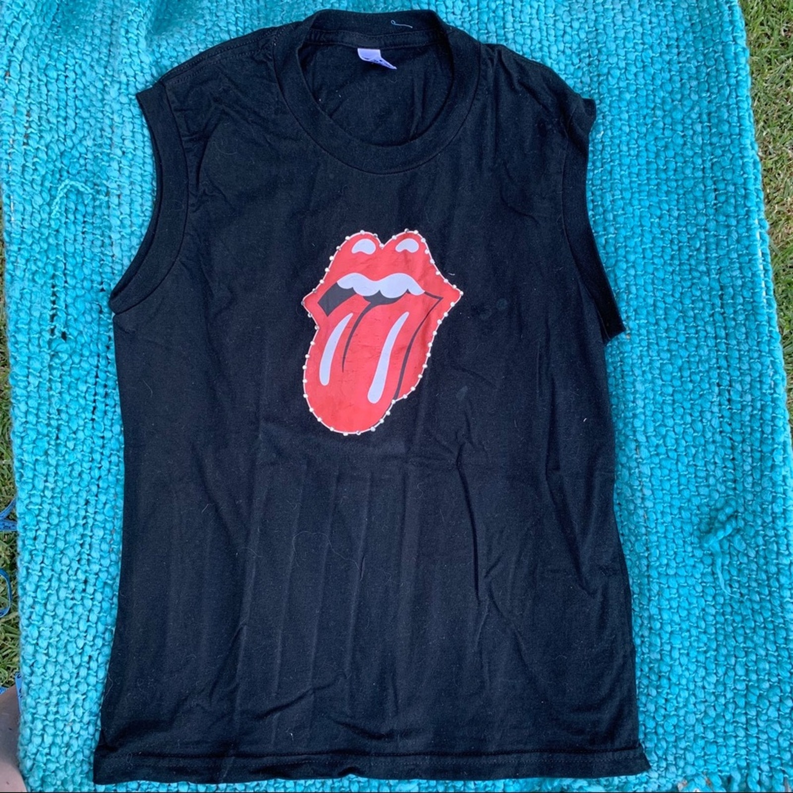 VTG 90s ROLLING STONES 100% COTTON STUDDED TONGUE LOGO TANK M
