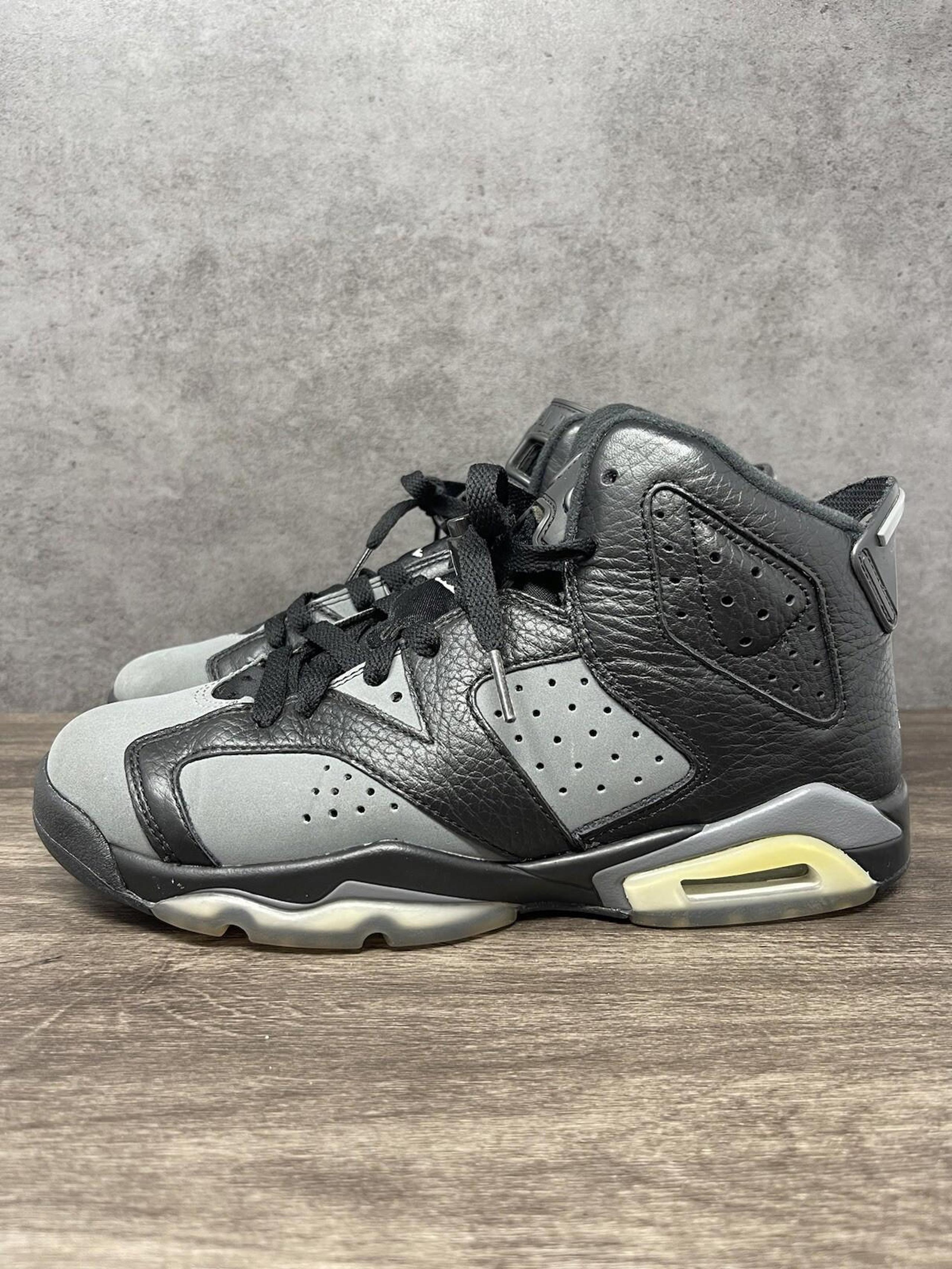Air Jordan 6 Retro GS Size 6Y / 7.5 Wmns Cool Grey Black 384665-010