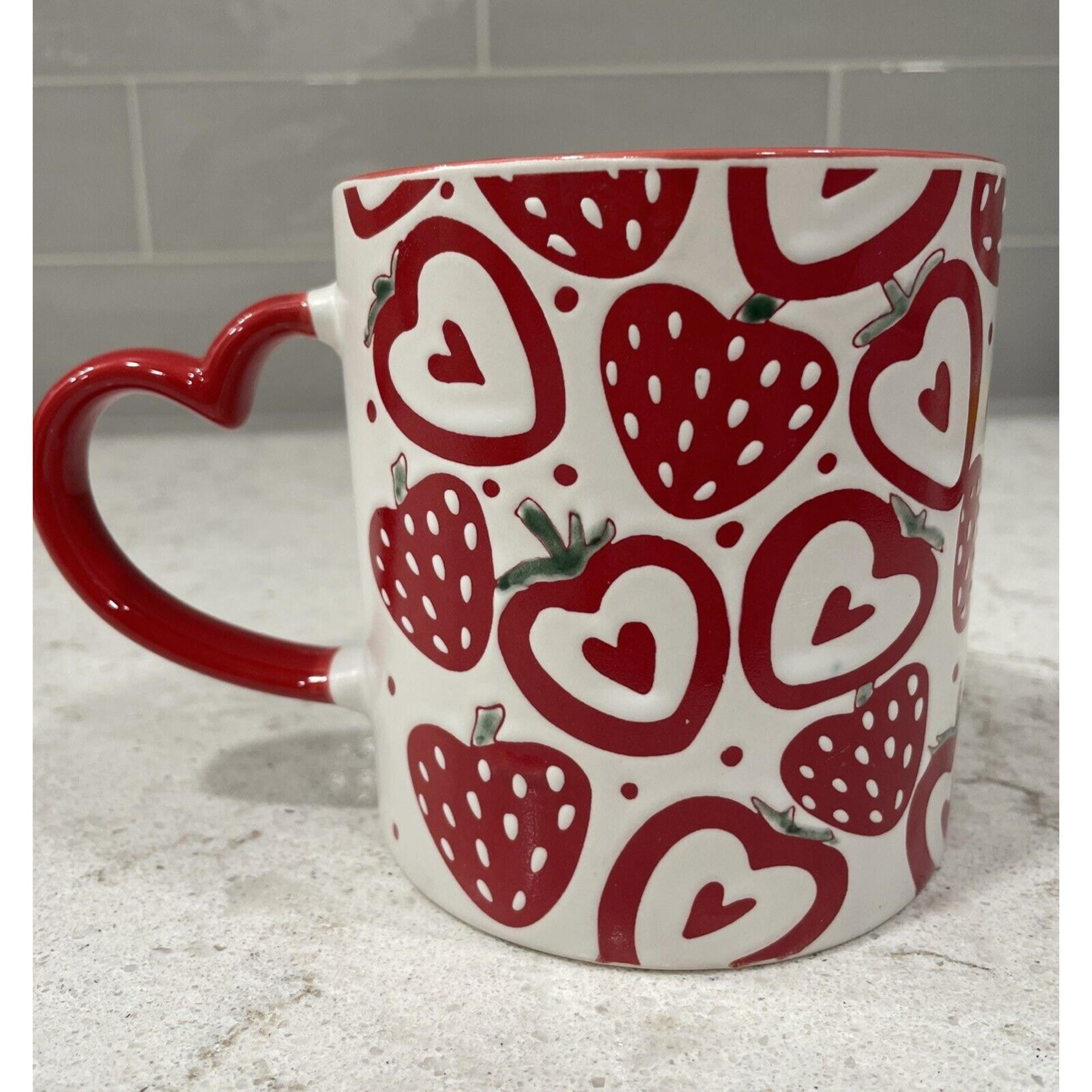 STRAWBERRY HEARTS 18oz Mug Heart Handle Strawberries Valentines Cup NEW - Spectrum
