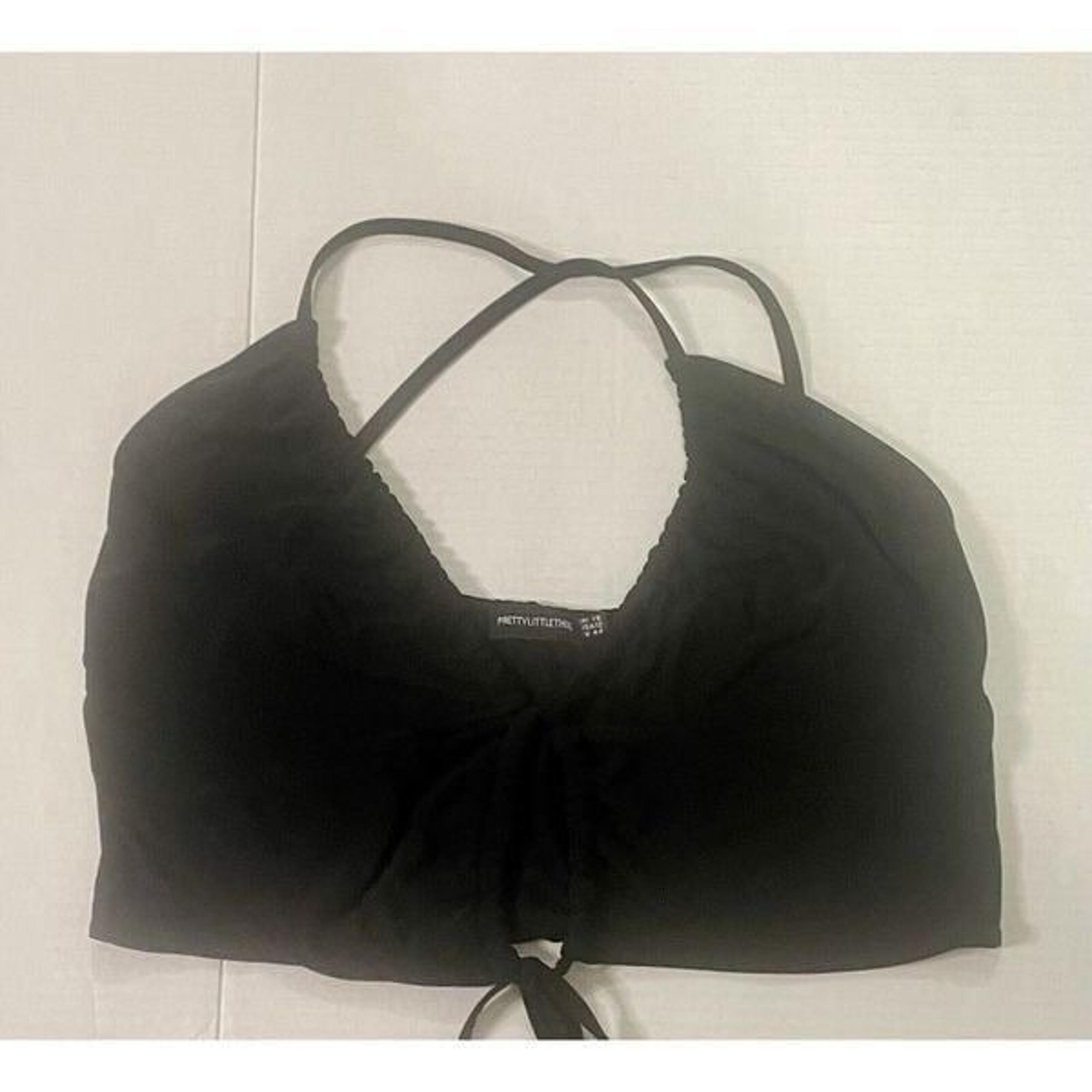 PrettyLittleThing Petite Black Wrap Tie Front Cropped Top Size 12