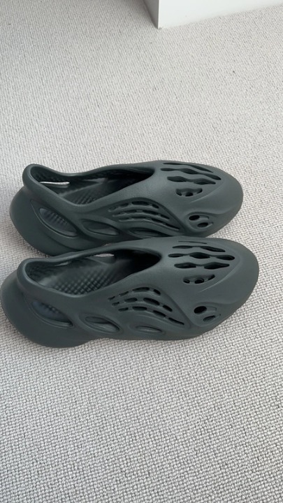 Yeezy Foam rnnr