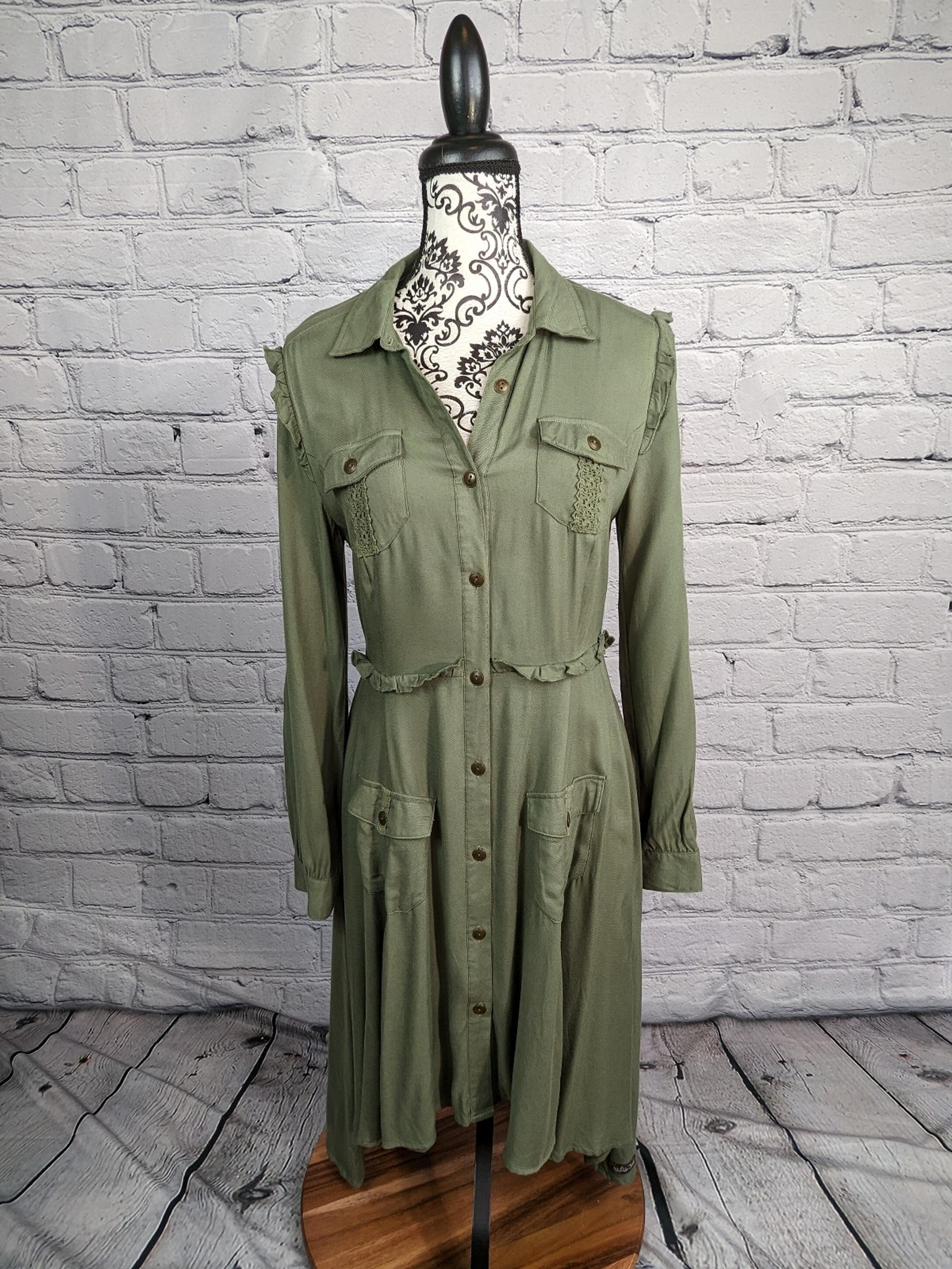 Matilda Jane womens Long Sleeve Dress Size Medium Pockets Button Front NWT LLBB