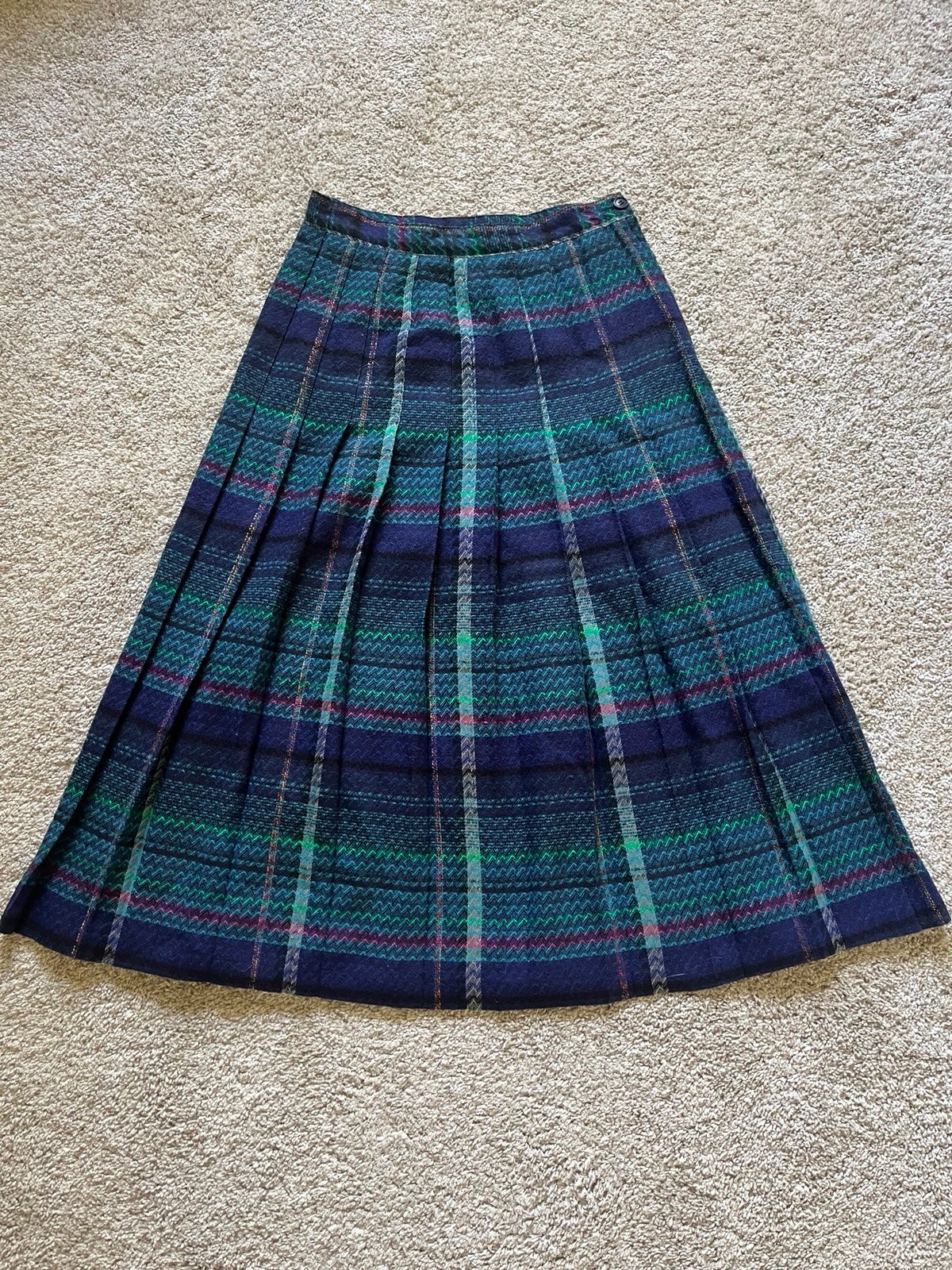 VTG Marlene’s Wool Blend Plaid Navy Blue Pleated Midi Skirt Size 7/8 USA Made