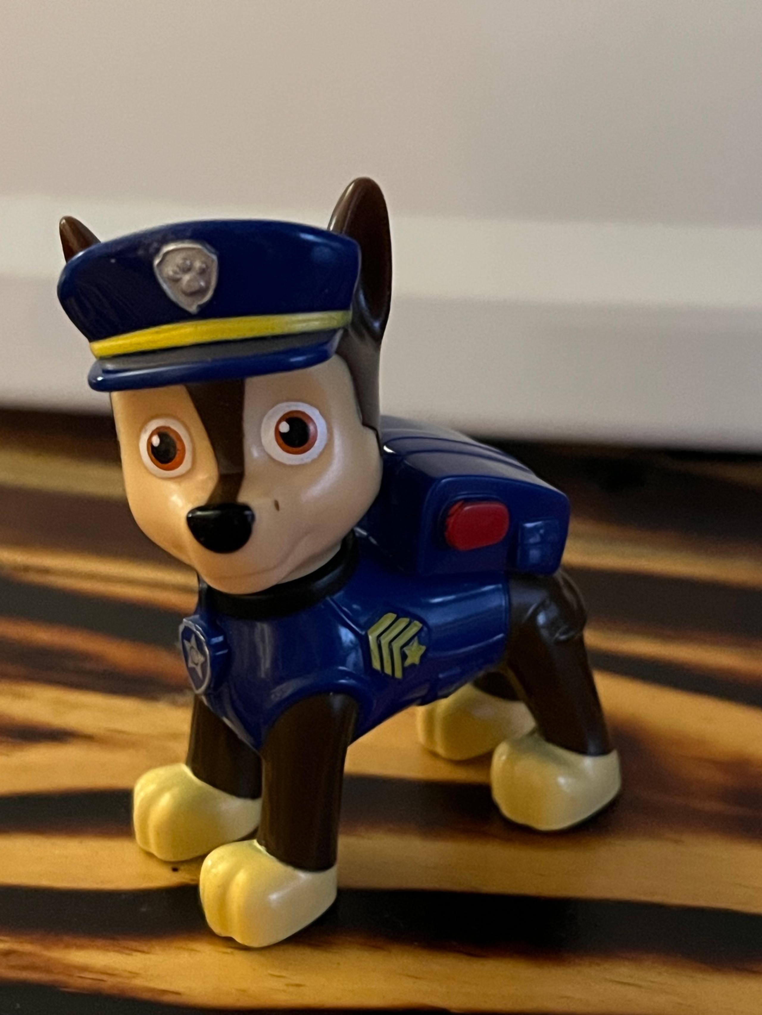 PAW PATROL SMALL 3” ACTION FOGURE POLICE DOG TOY (PRE-OWNED)
