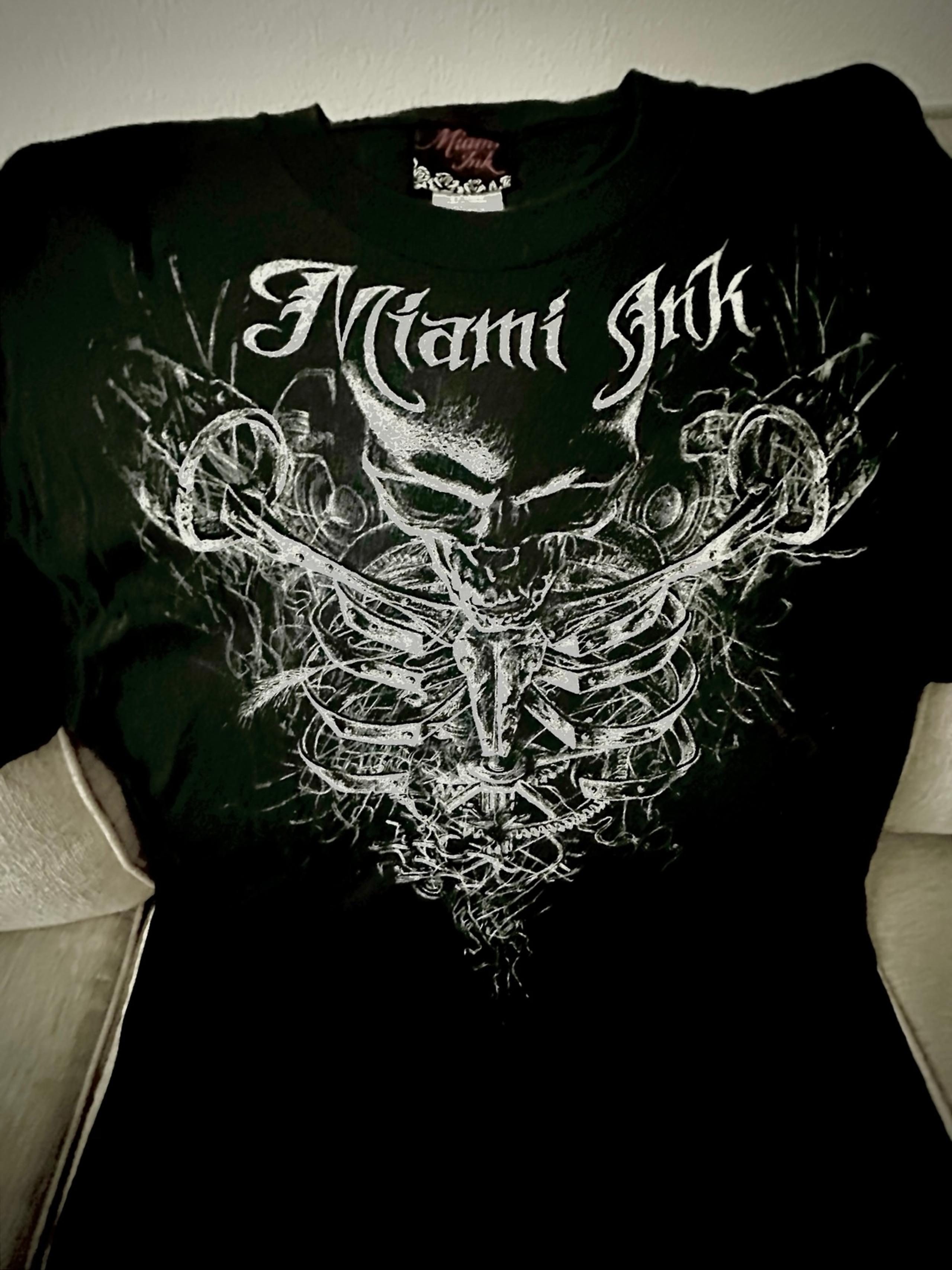 Vintage Miami Ink Grunge Skull Men’s Tshirt