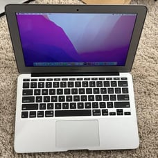 Apple MacBook Air A1465 Intel Core i5 8GB RAM 128gb SSD #0009