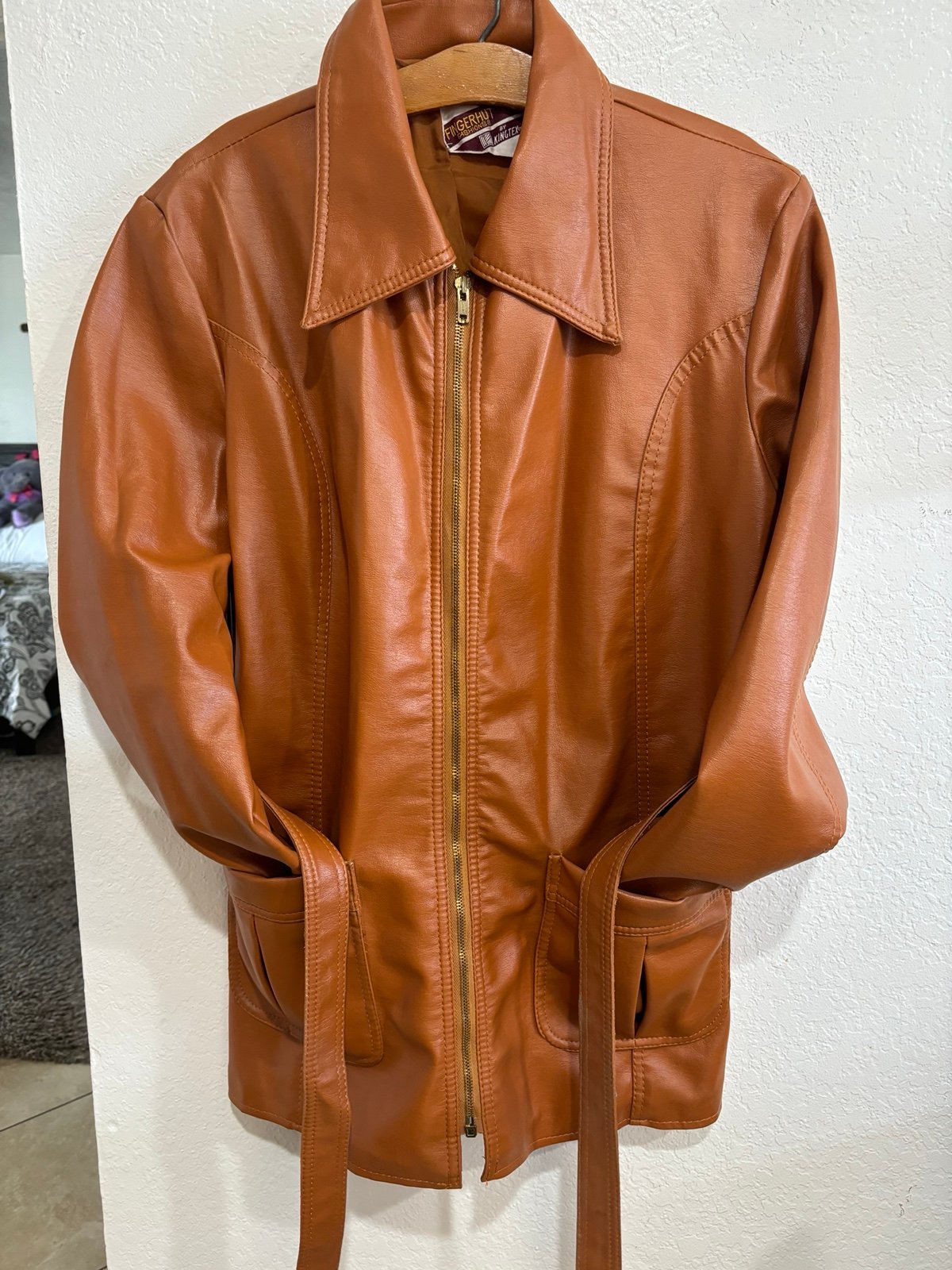 COAT 100:/: RAYON good condition
